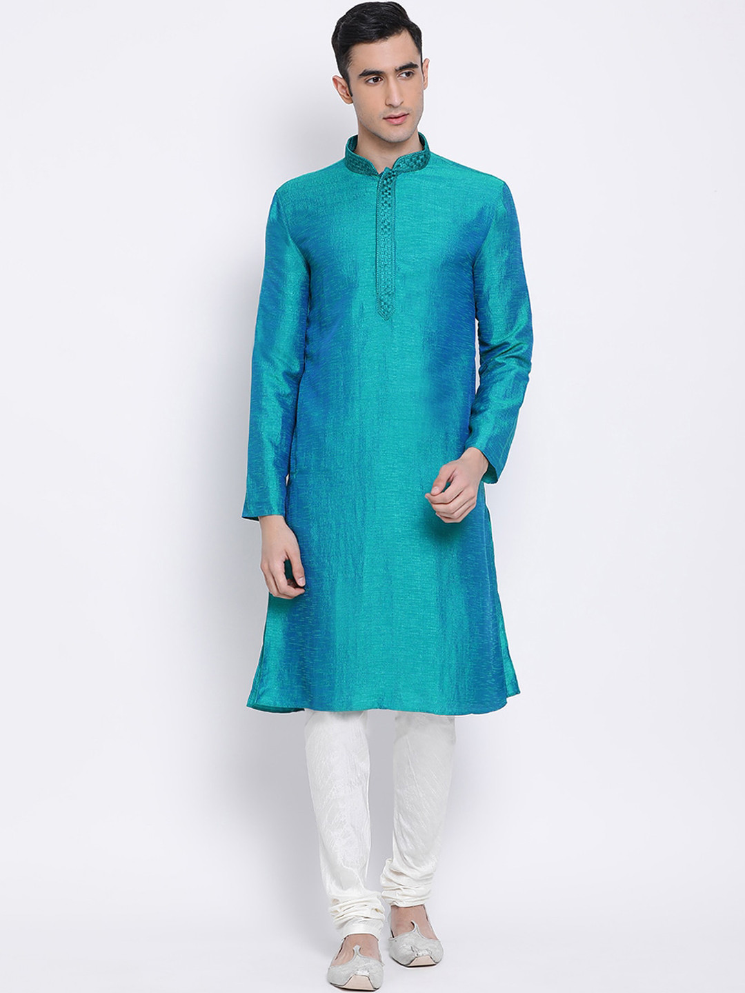 

Sanwara Men Turquoise Blue Thread Work Kurta