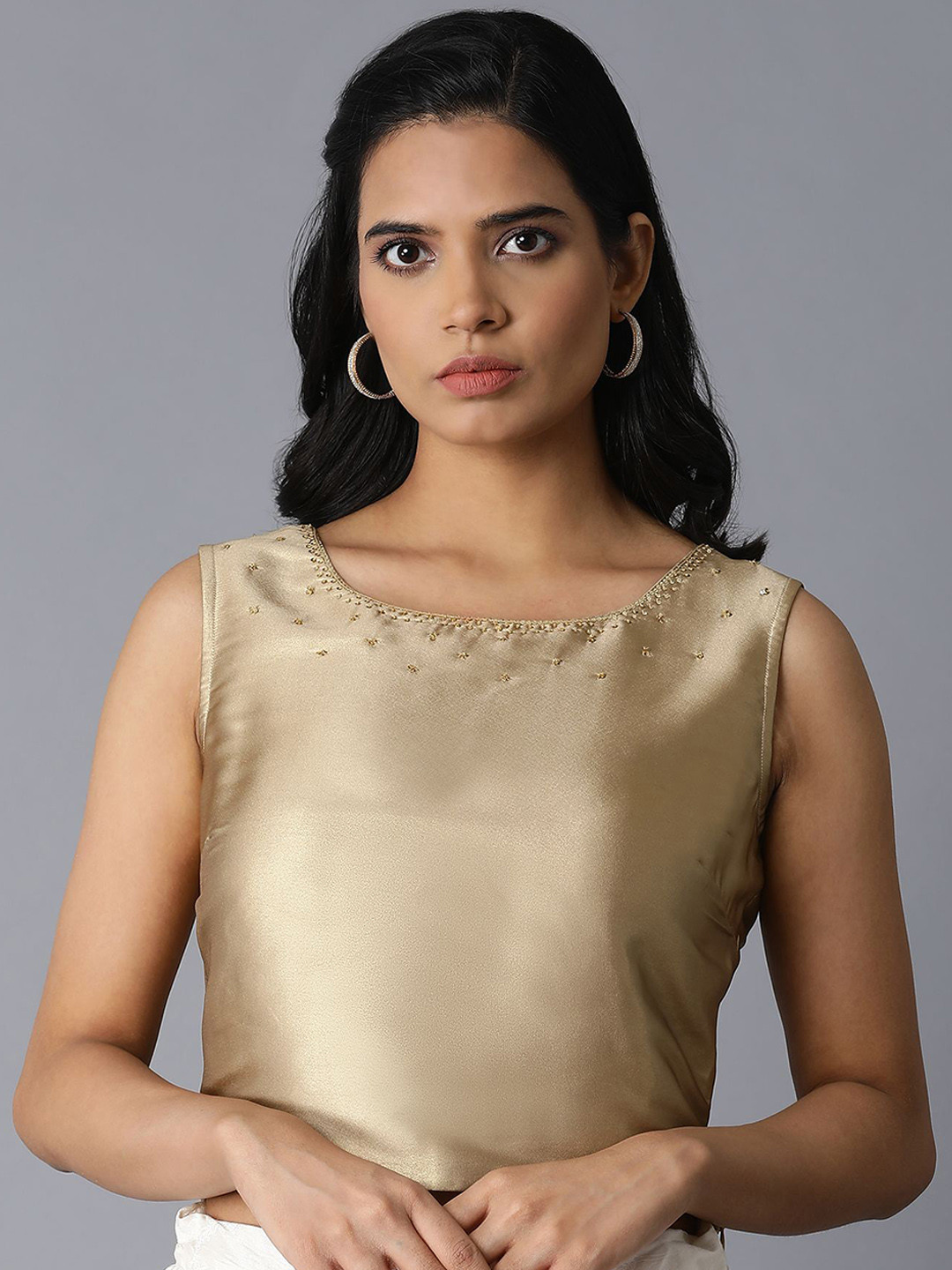 

W Gold-toned Regular Crop Top