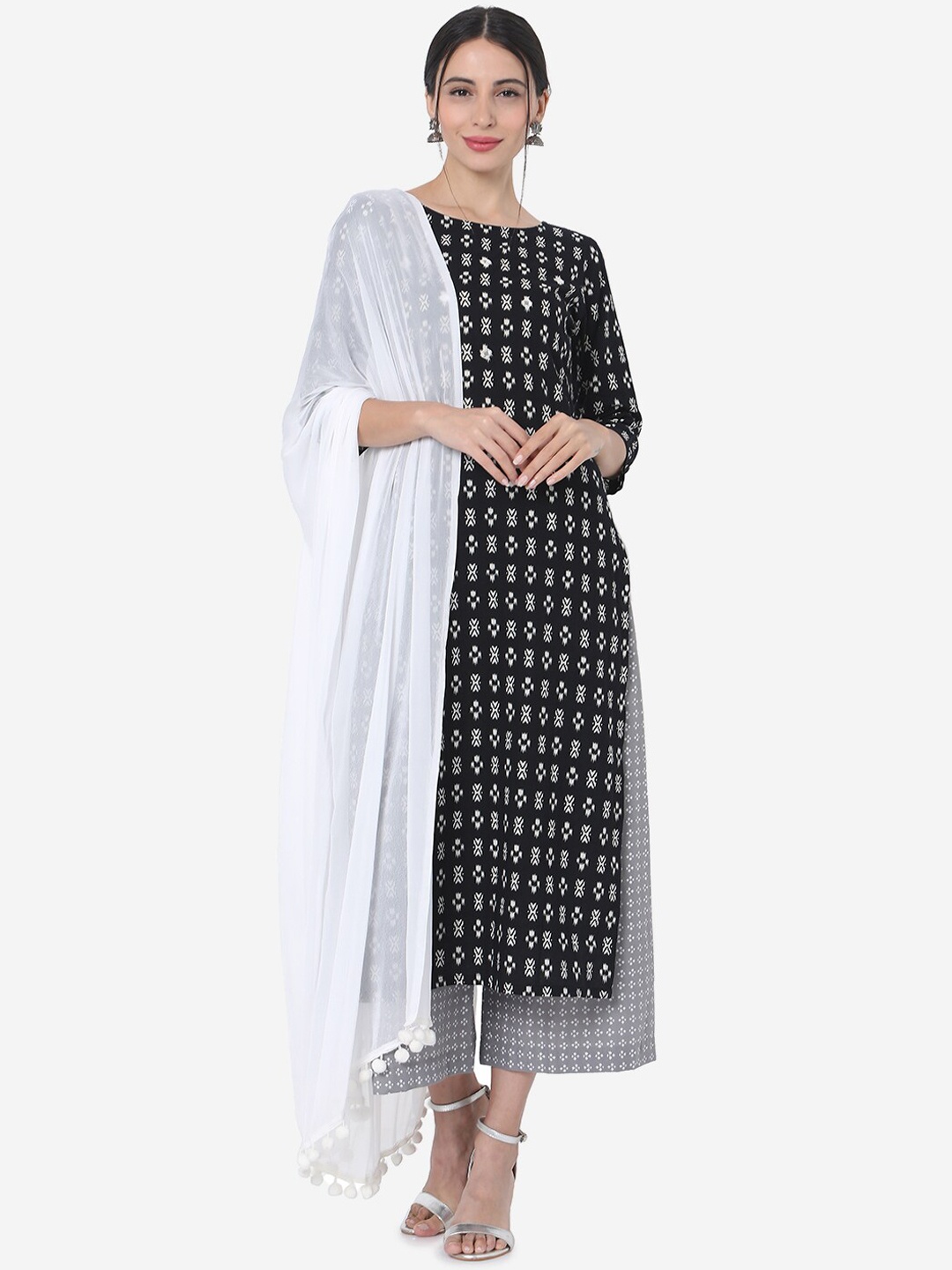

Saanjh Women Black Printed Kurta with Palazzos & Dupatta