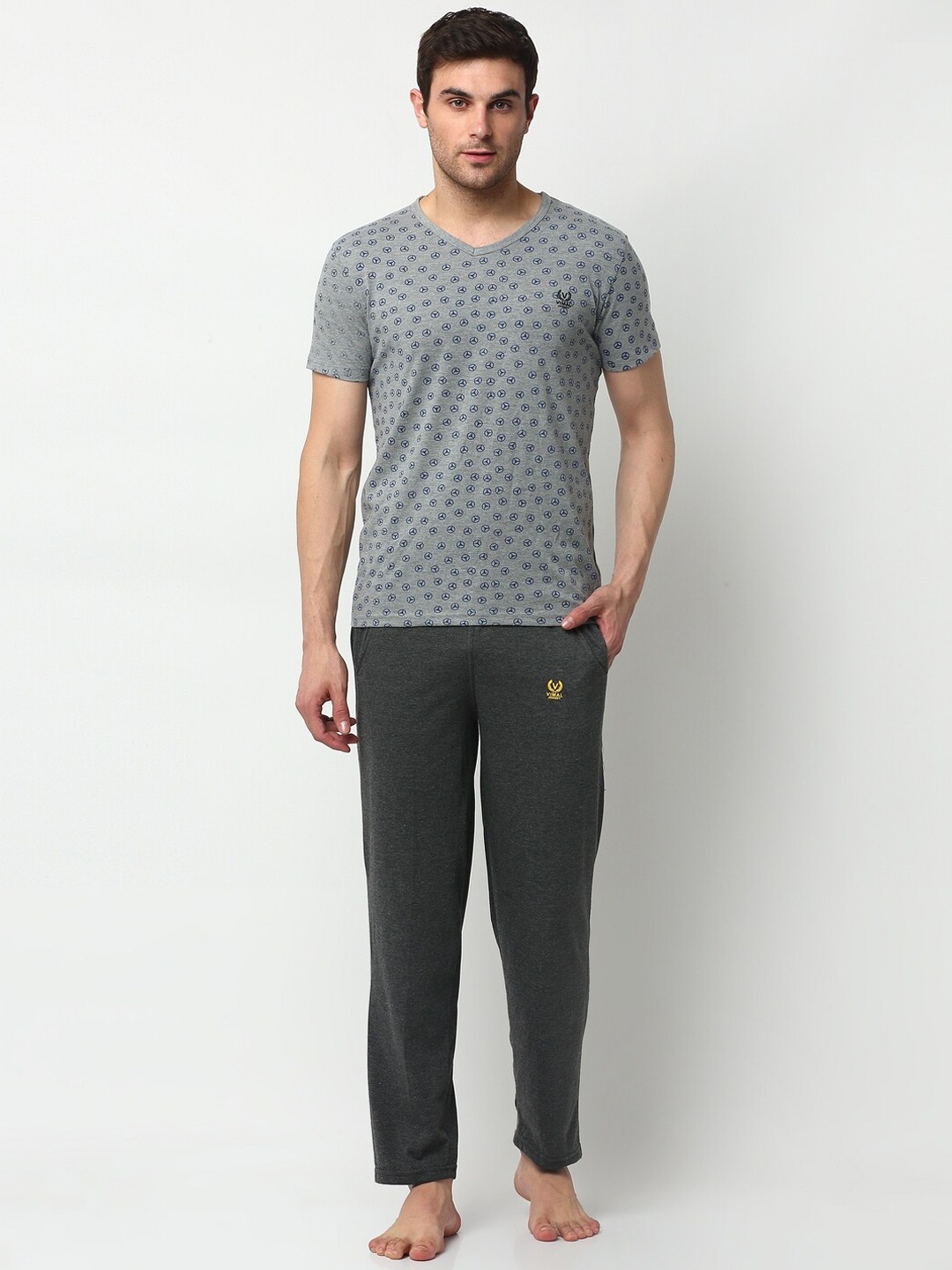 

VIMAL JONNEY Men Grey Melange & Blue Printed Night suit
