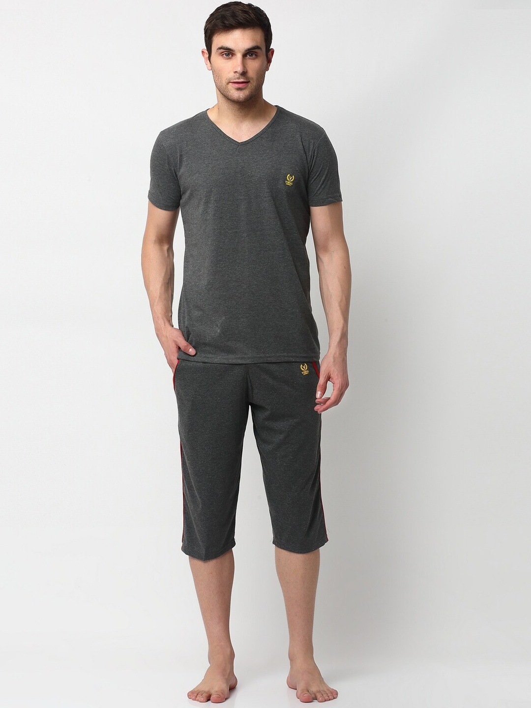 

VIMAL JONNEY Men Charcoal Solid Night suit
