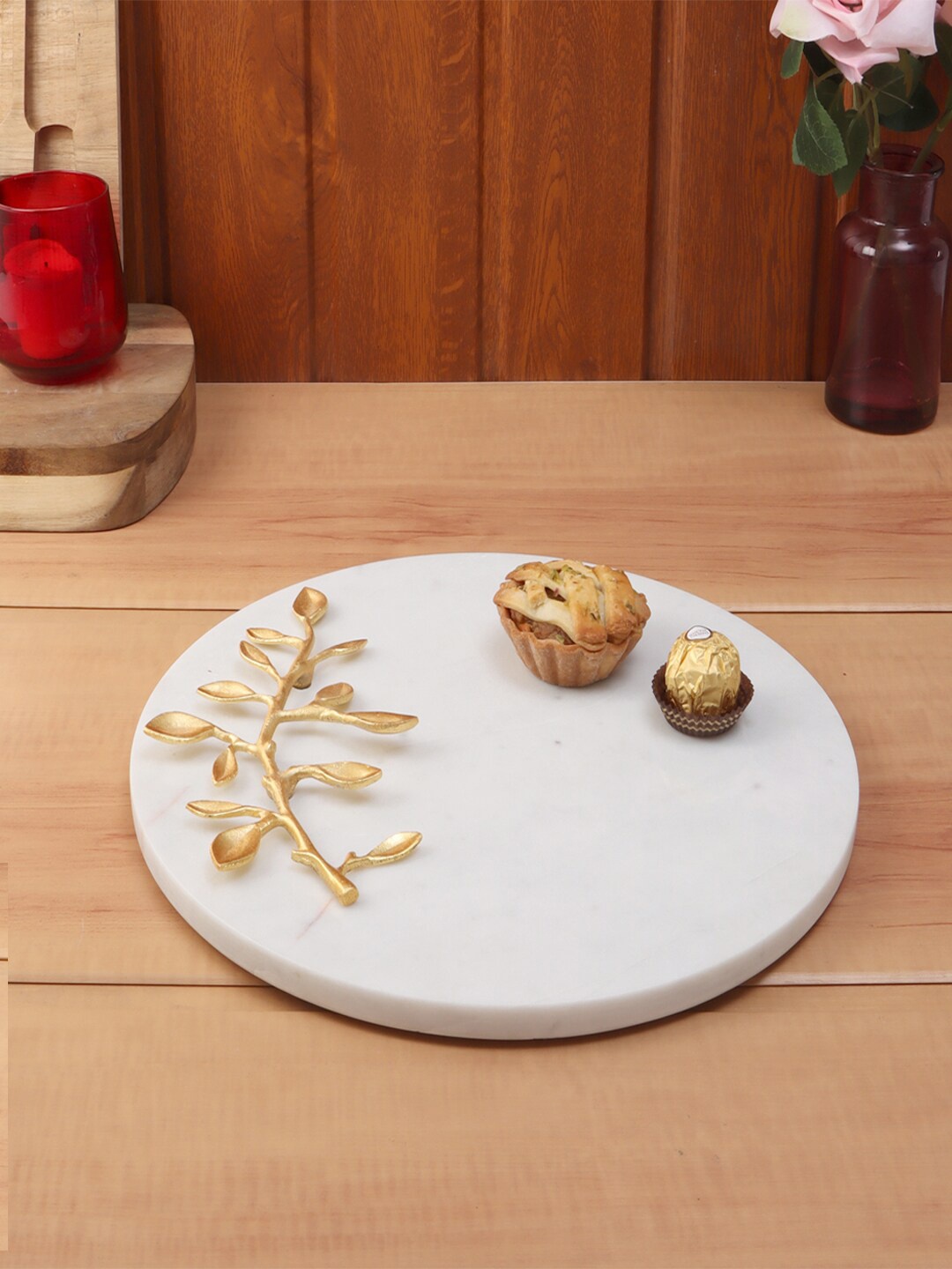 

NikkisPride White & Gold Marble Round Platter With Foil Work