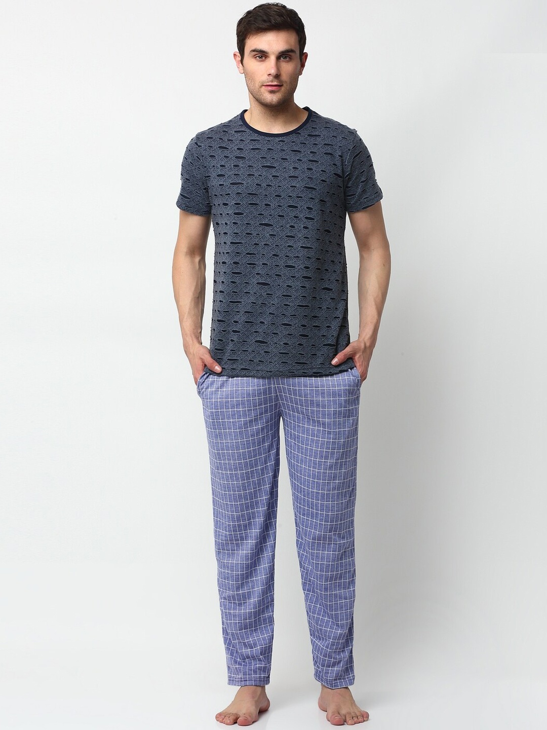 

VIMAL JONNEY Men Grey Melange & Lavender Printed Night suit