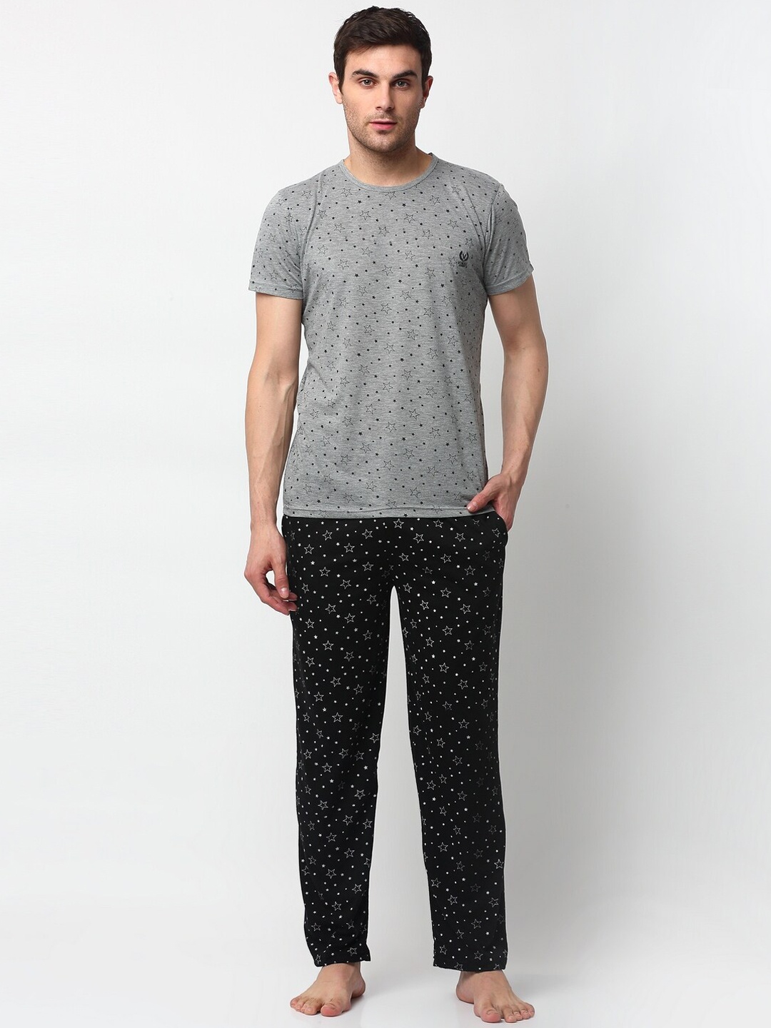 

VIMAL JONNEY Men Grey Melange & Black Printed Night suit