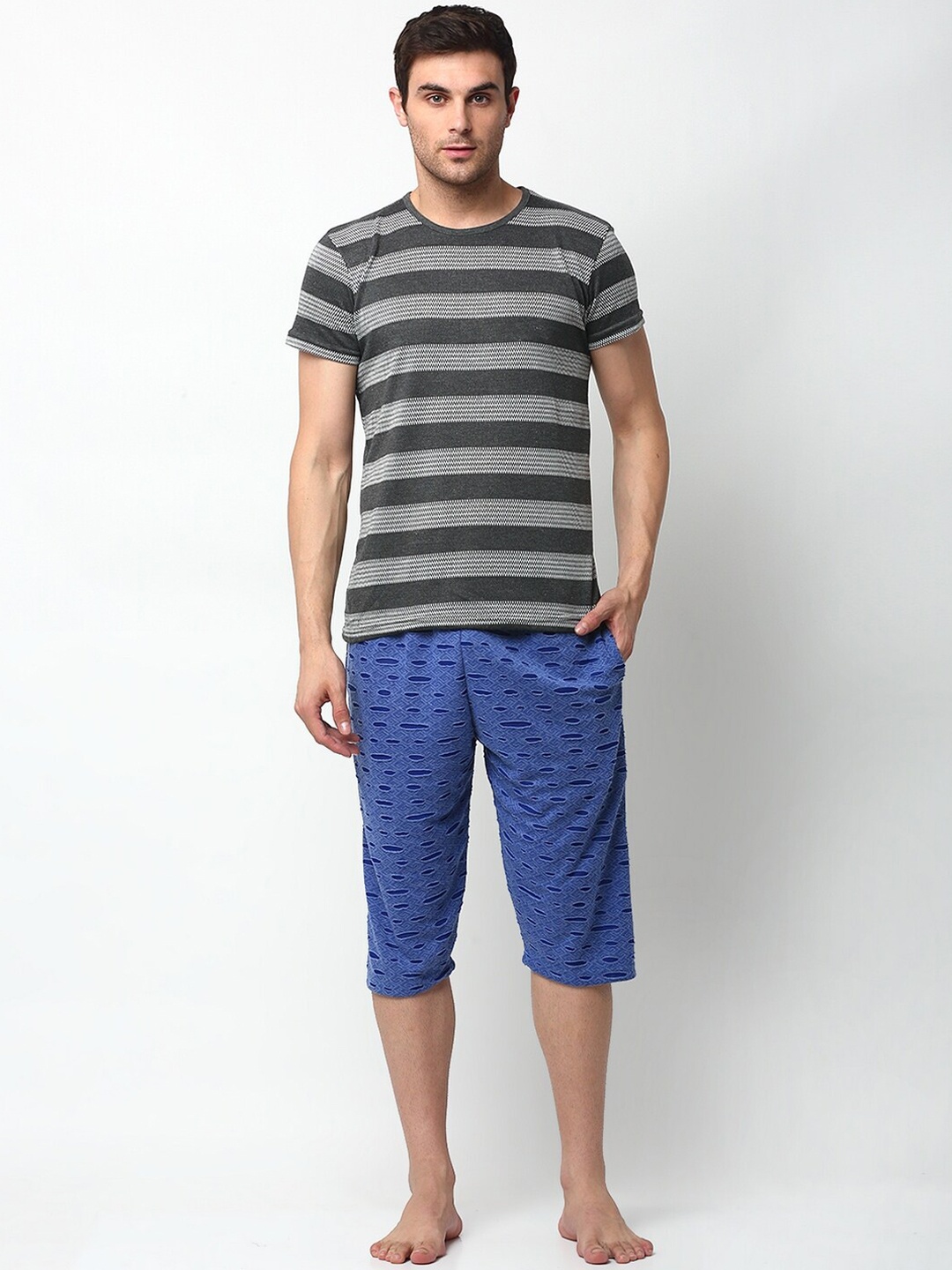 

VIMAL JONNEY Men Grey Melange & Blue Striped Night suit