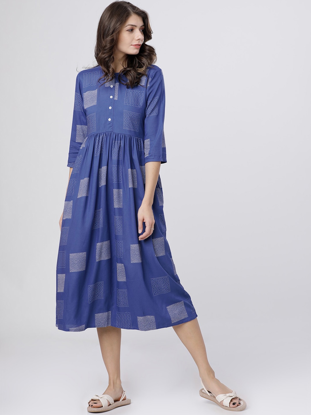 

Vishudh Women Blue Printed Fit and Flare Dress