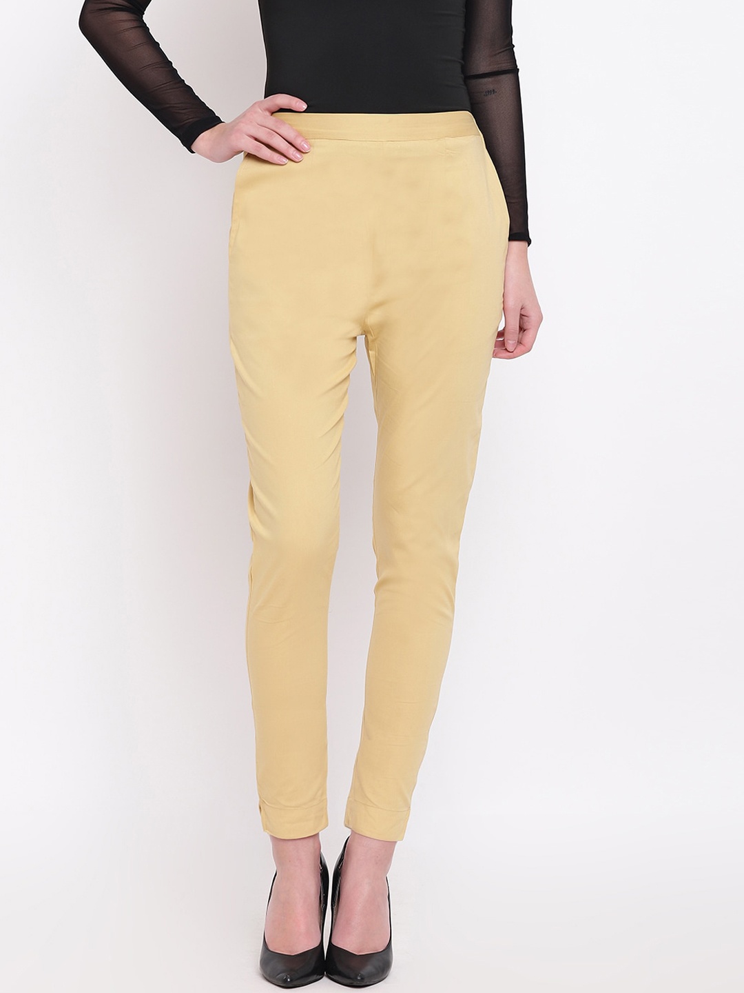 

RIVI Women Cream-Coloured Slim Fit Solid Cotton Cigarette Trousers