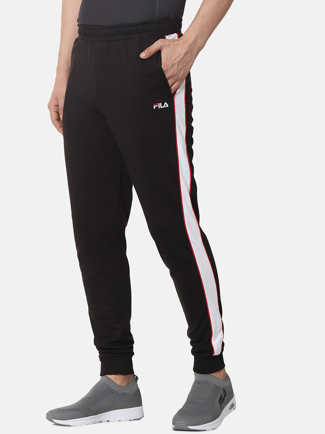 

FILA Men Black Solid Joggers