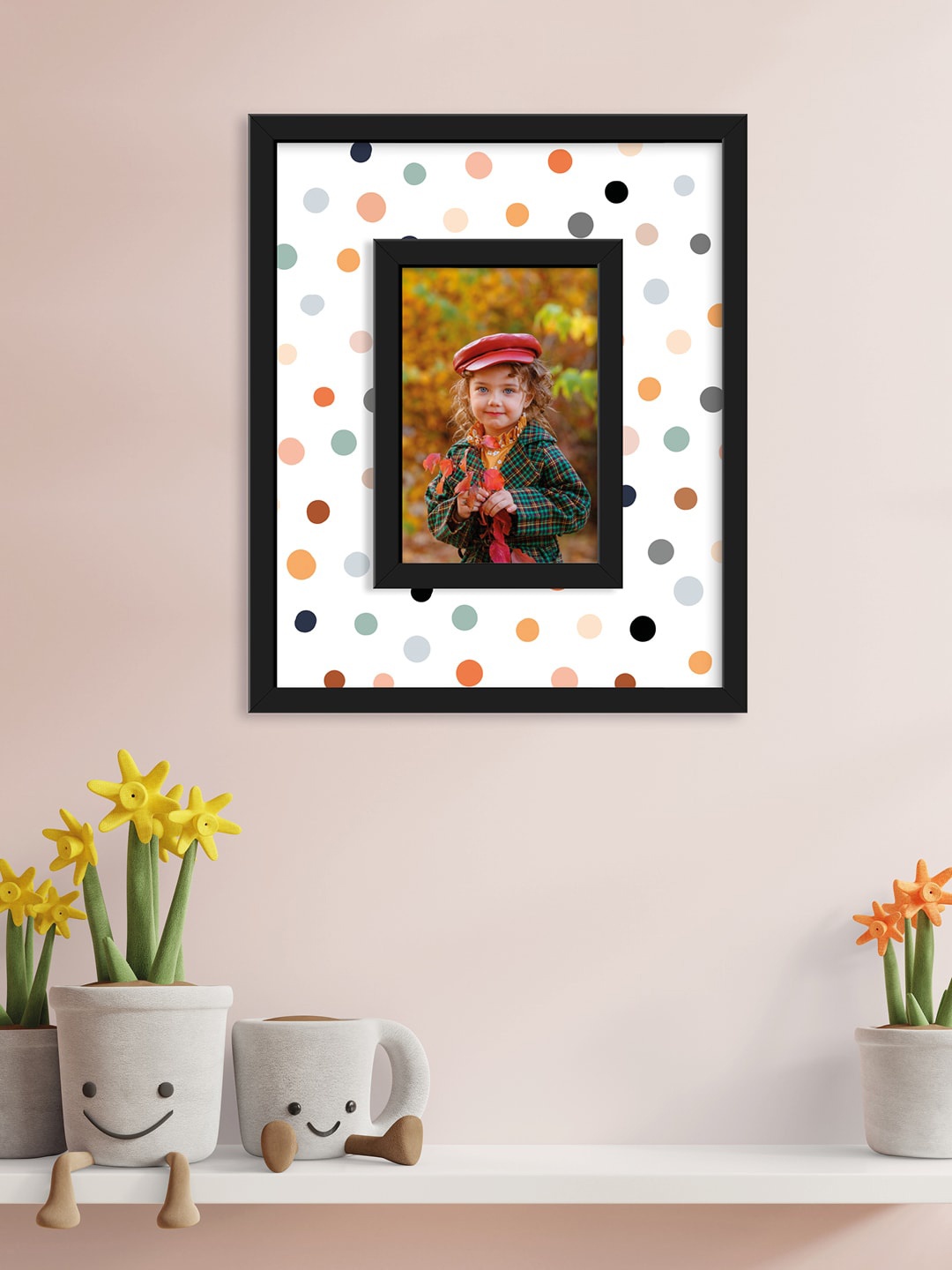 

RANDOM Black & White Solid Wall Photo Frame