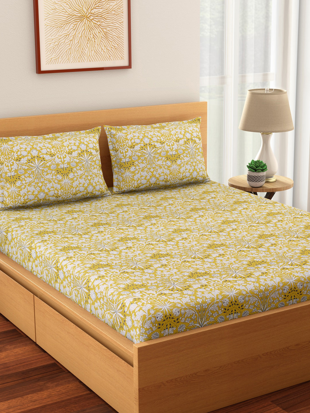

Living scapes by Pantaloons Yellow 210 TC Cotton Queen Bedsheet & 2 Pillow Covers