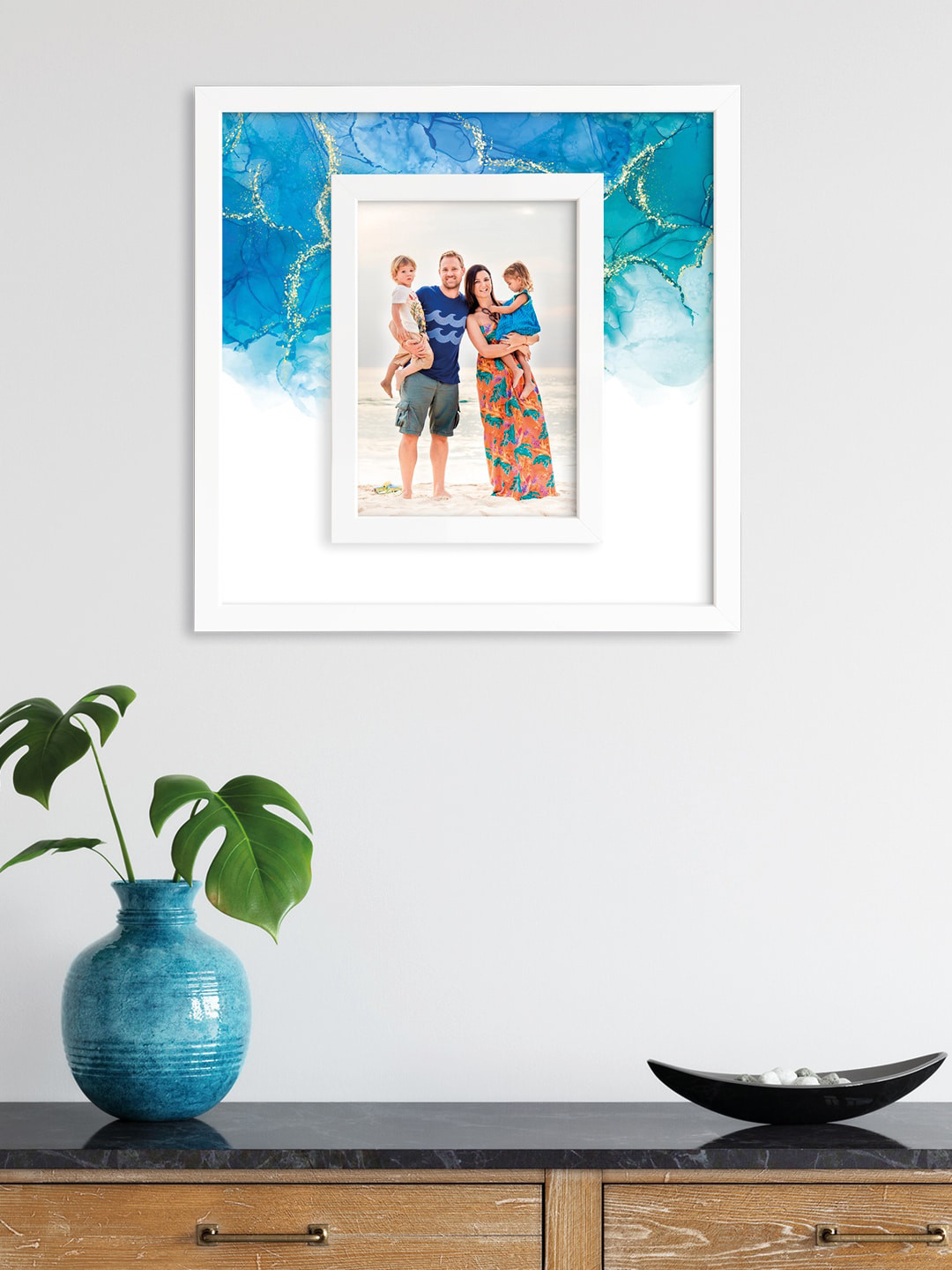 

RANDOM White & Blue Printed Photo Frame