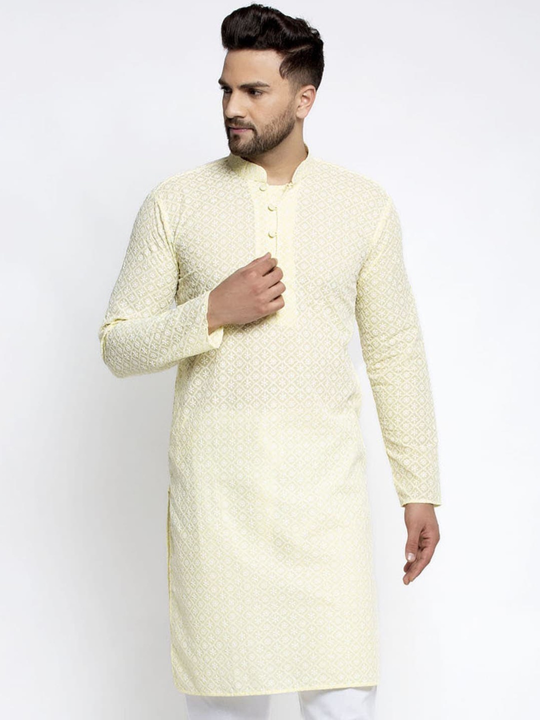 

Jompers Men Yellow Printed Kurta