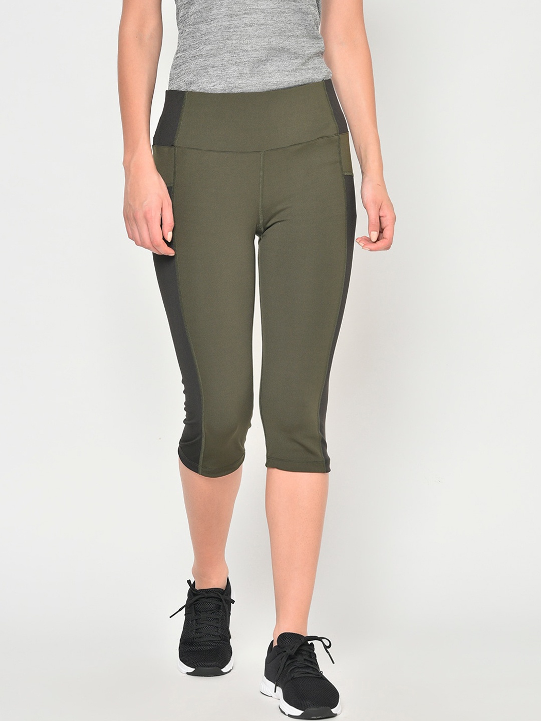 

Chkokko Women Olive Green Black Solid Skinny Fit Capris