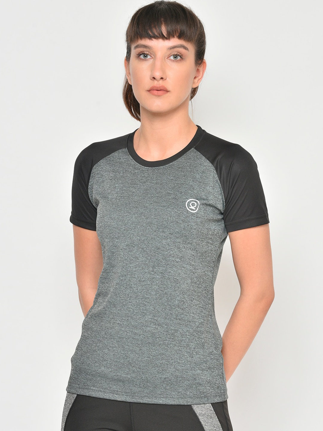

CHKOKKO Women Grey Melange Colourblocked Round Neck Gym T-shirt