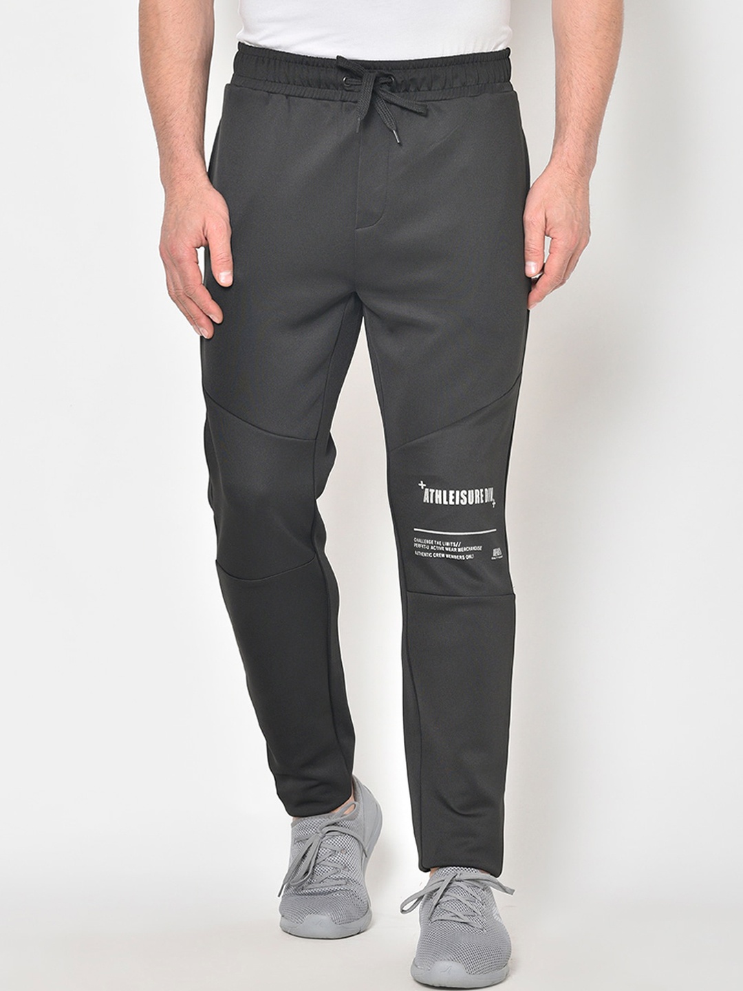 

PERFKT-U Men Black Solid Straight-Fit Track Pants