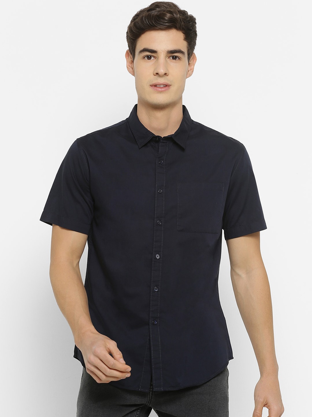 

FOREVER 21 Men Navy Blue Slim Fit Solid Casual Shirt