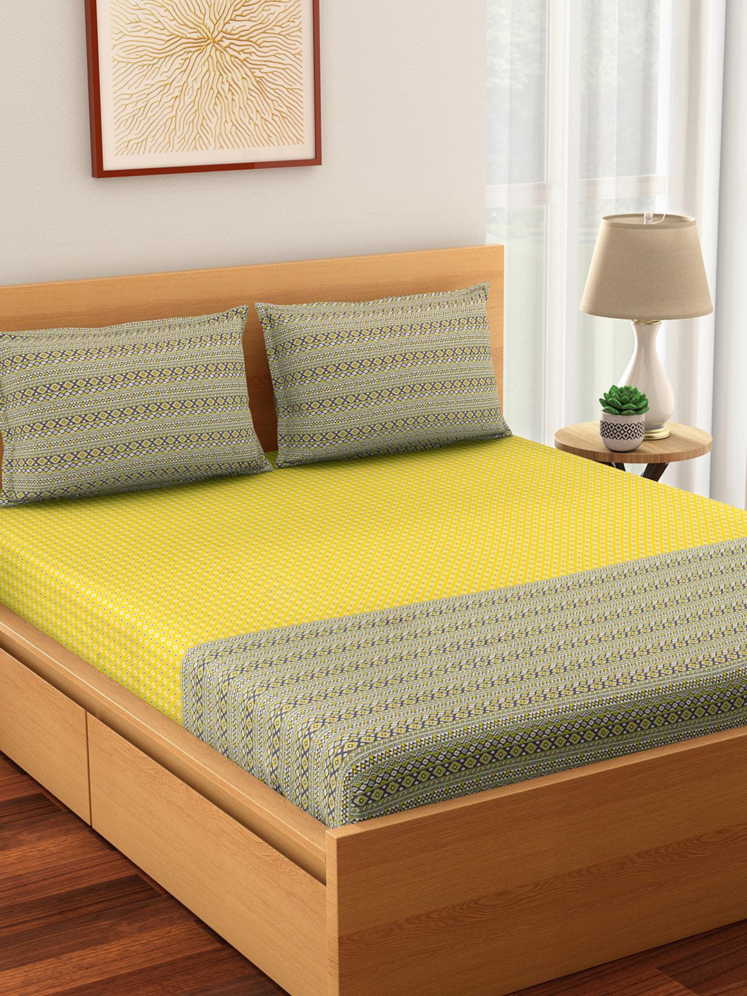

Living scapes by Pantaloons Yellow & Grey 210 TC Cotton King Bedsheet & 2 Pillow Covers