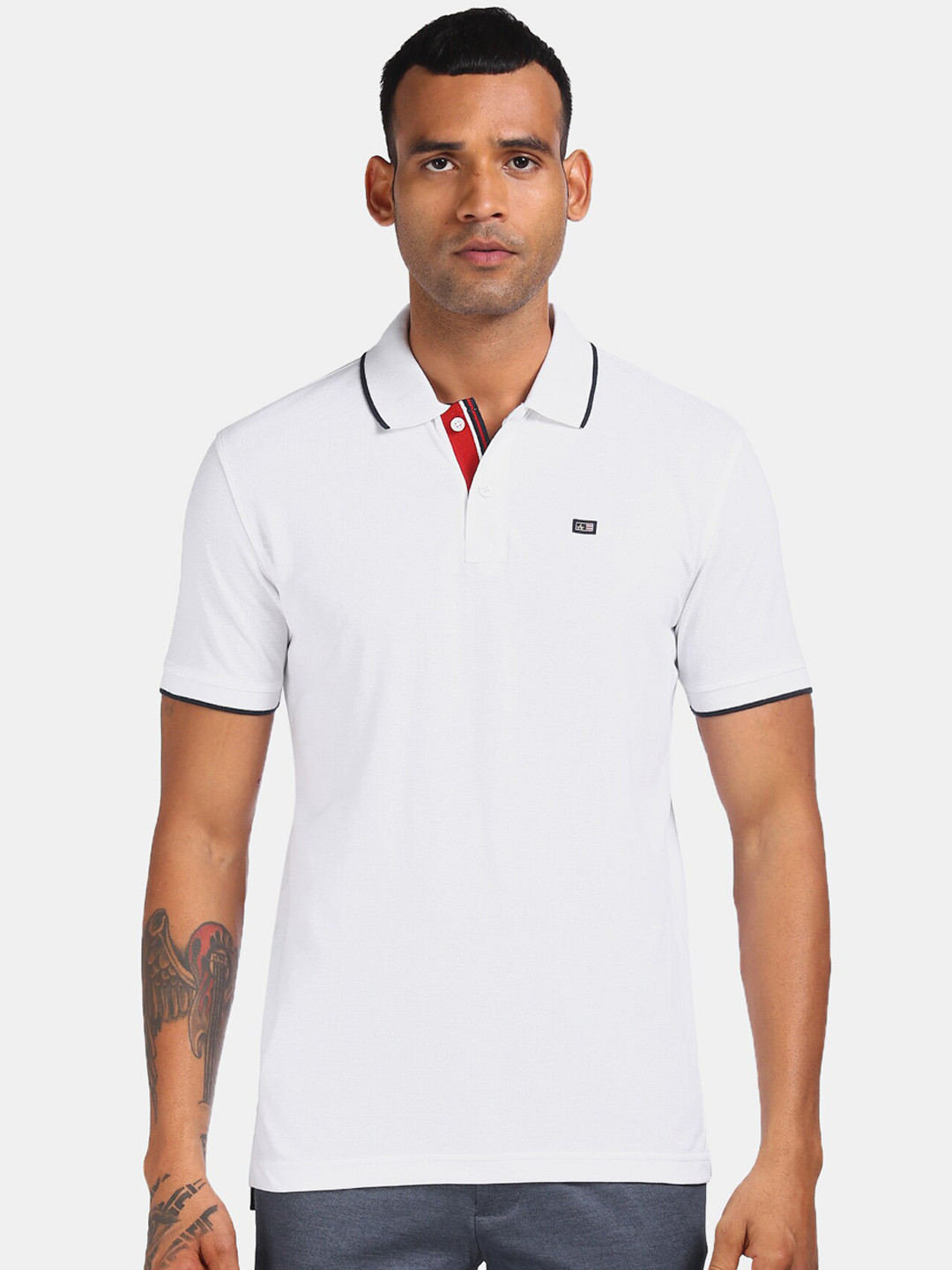 

Arrow Sport Men White Printed Round Neck Cotton Pure Cotton T-shirt