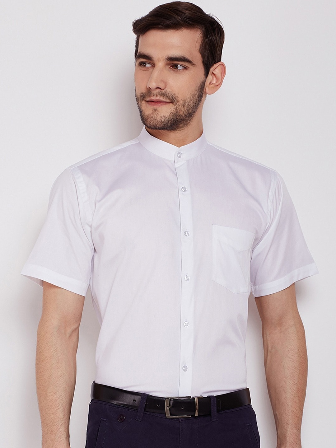 

Hancock Men White Slim Fit Solid Formal Shirt