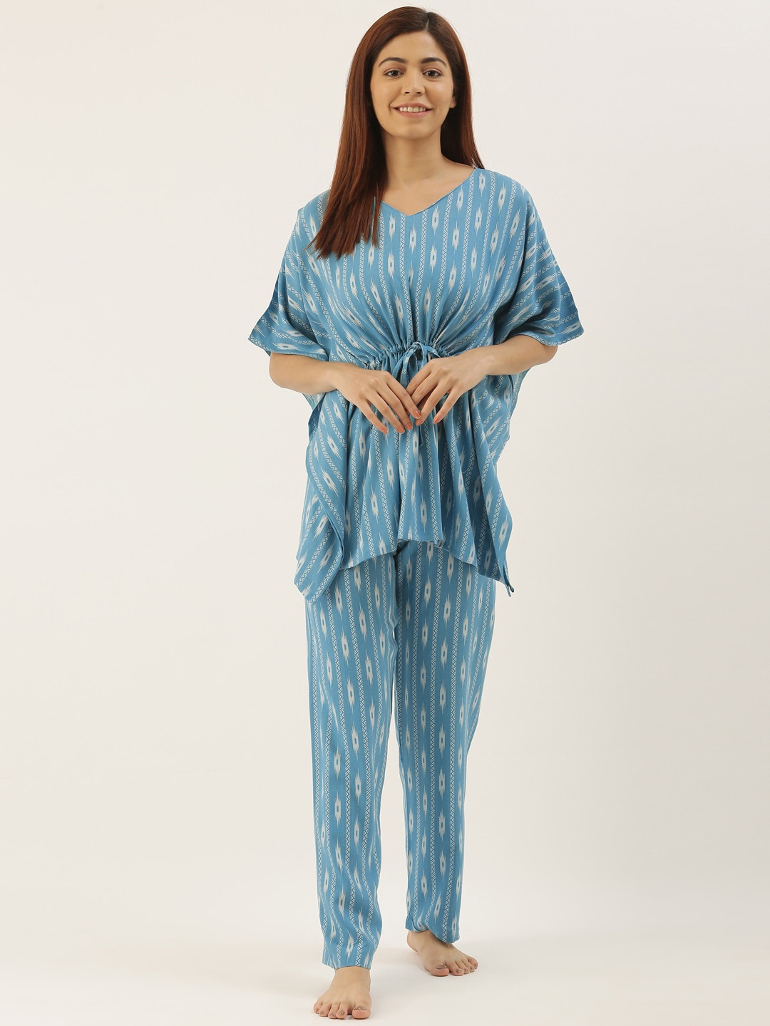 

Bannos Swagger Women Blue & White Printed Night suit