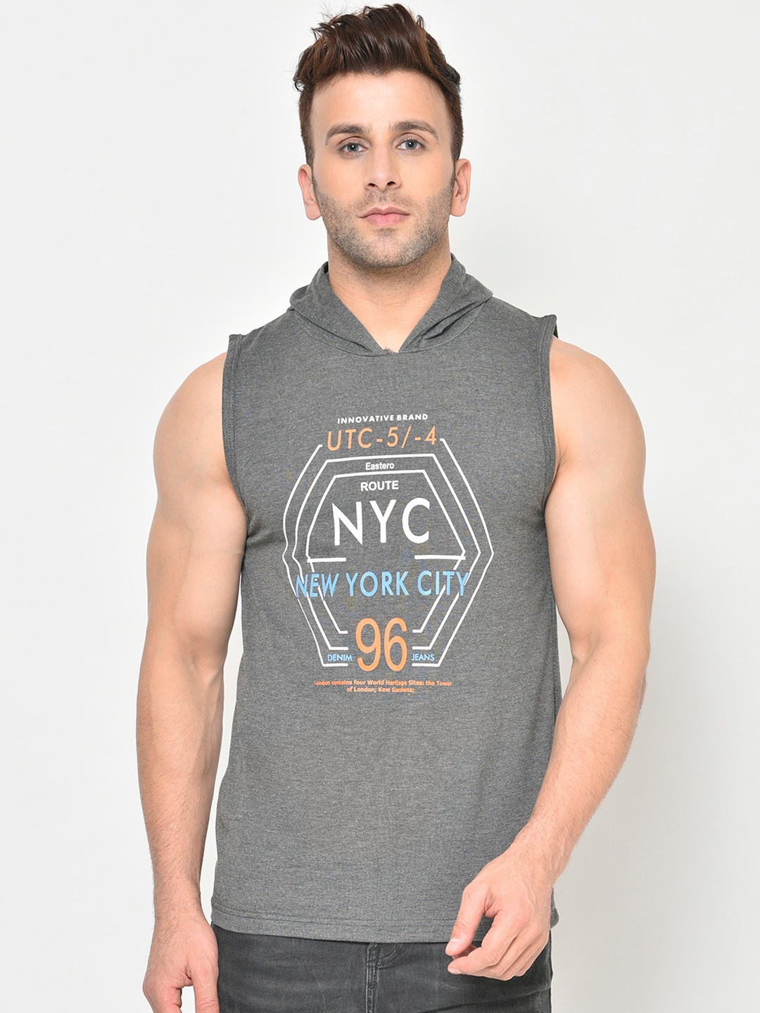 

Chkokko Men Grey Melange Printed Hood Sports T-shirt