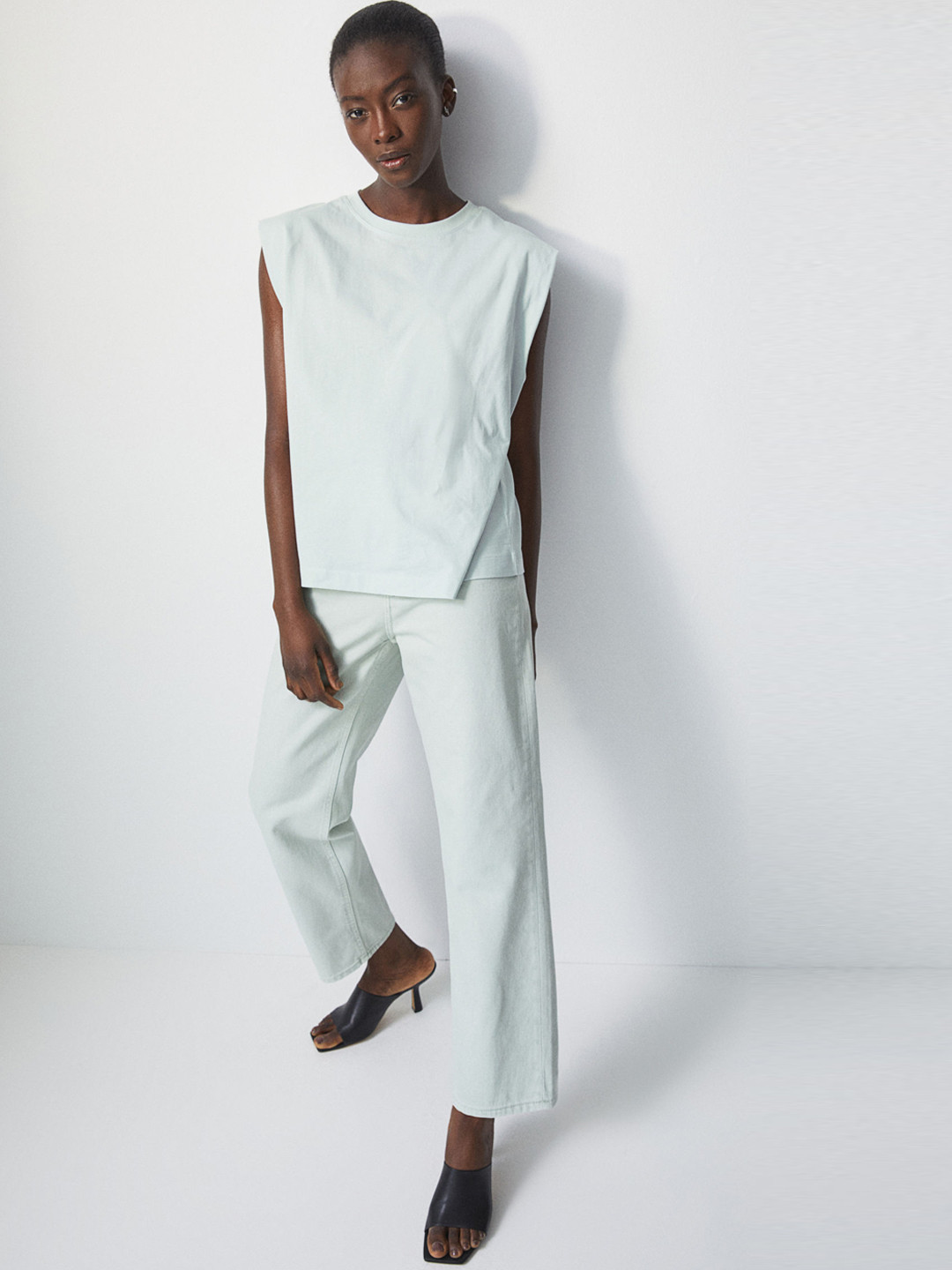 

HM Women Turquoise Blue Solid Sleeveless Pure Cotton T-shirt