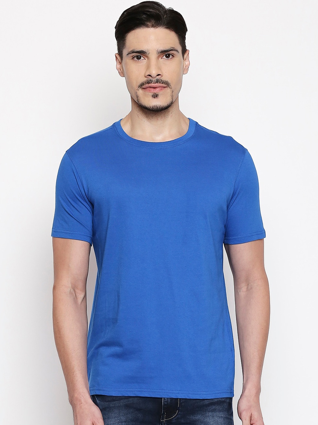 

BYFORD by Pantaloons Men Blue Solid Round Neck T-shirt