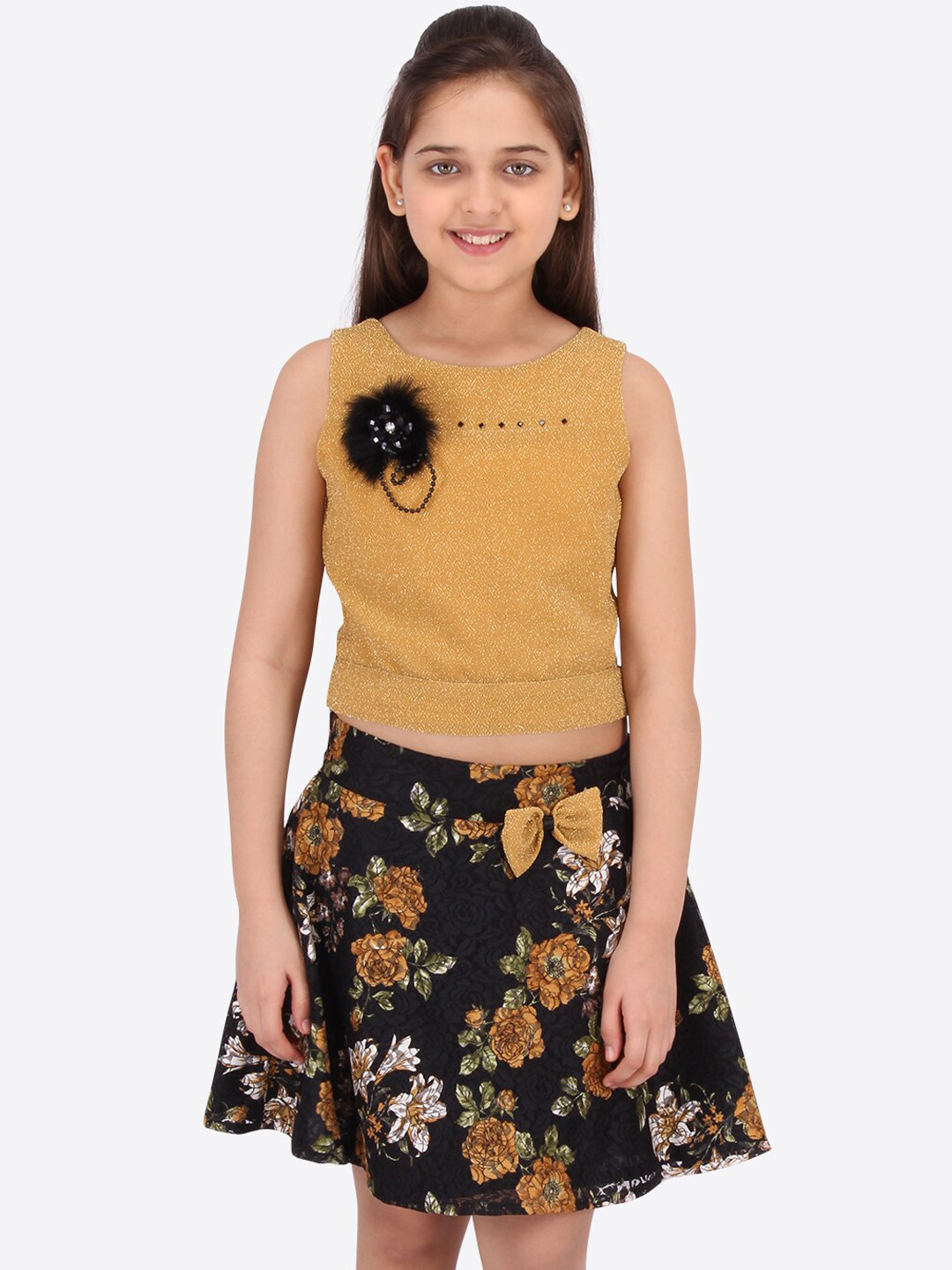 

CUTECUMBER Girls Mustard & Black Solid Top with Printed Skirt