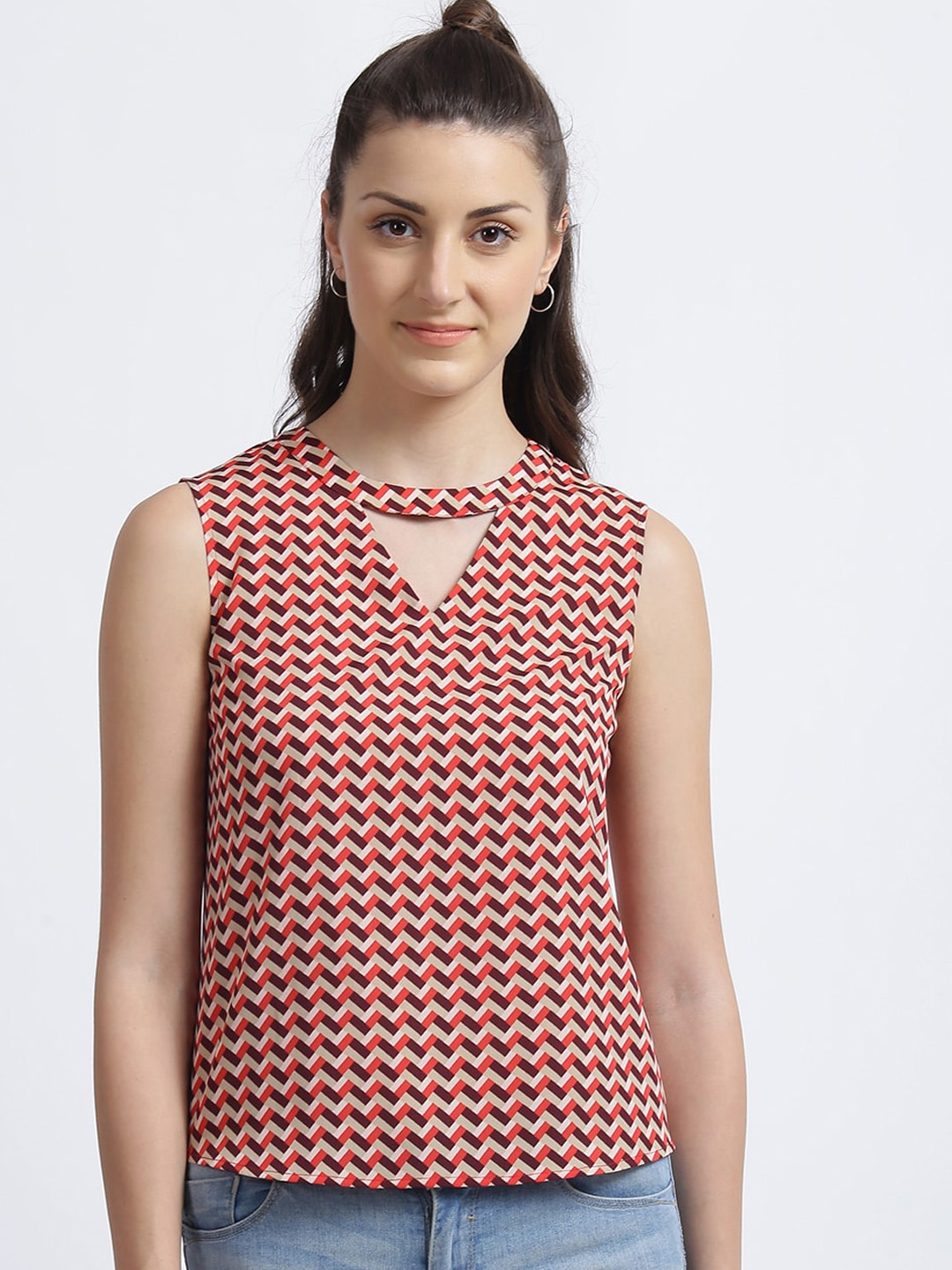 

Zink London Pink Geometric Printed Keyhole Neck Regular Top