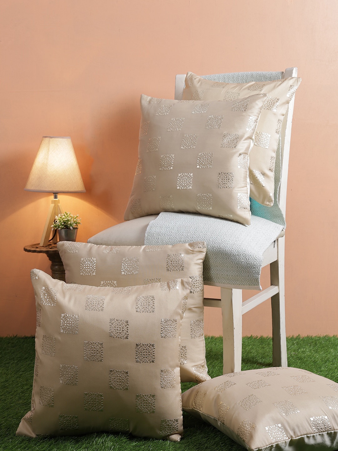 ROMEE Unisex Beige Ethnic Motifs