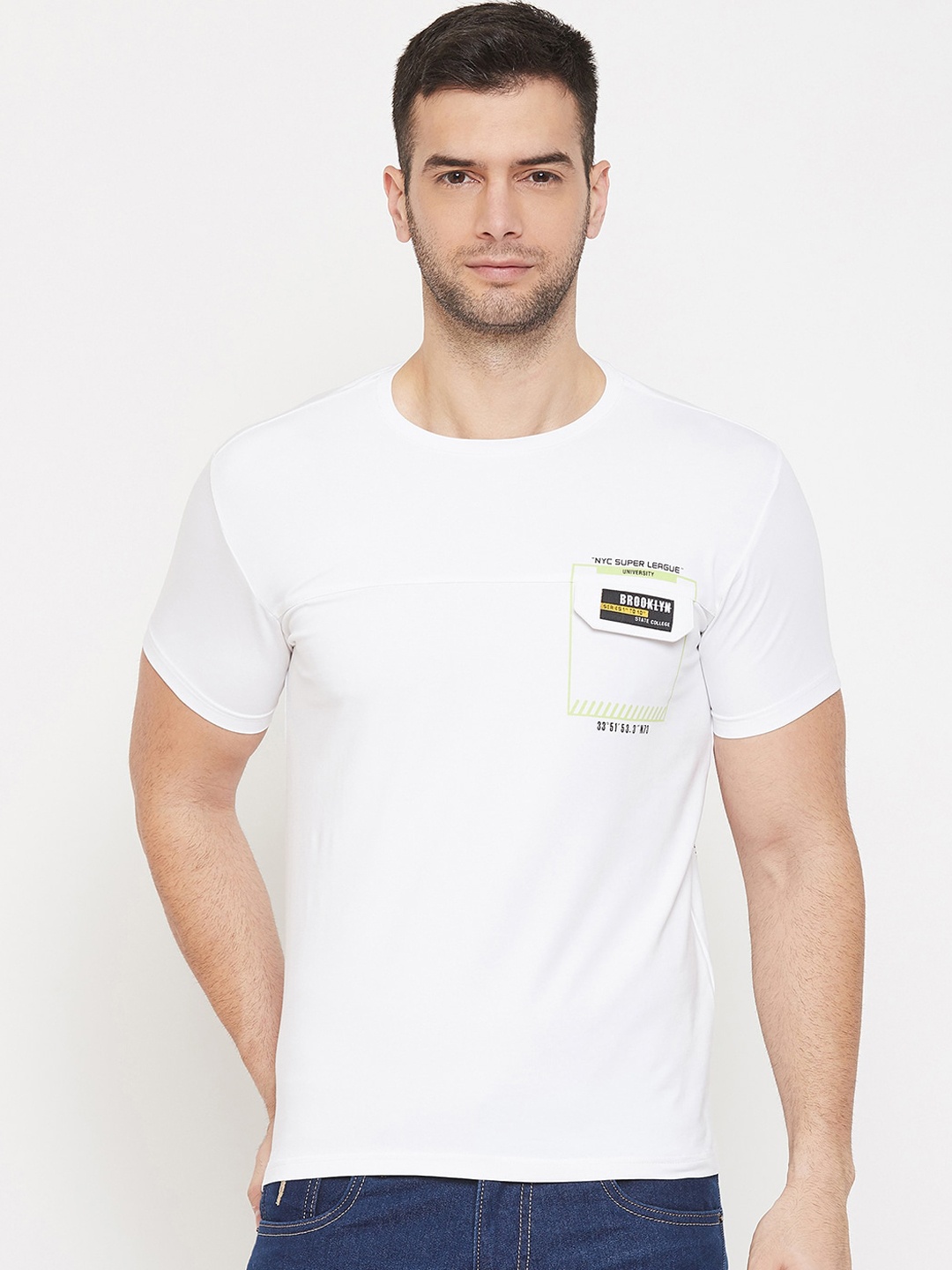 

QUBIC Men White Solid Round Neck T-shirt