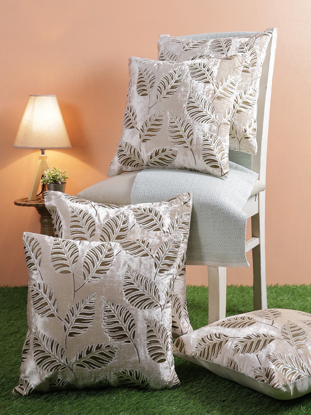 

ROMEE Cream-Coloured & Brown Set of 5 Floral Square Cushion Covers