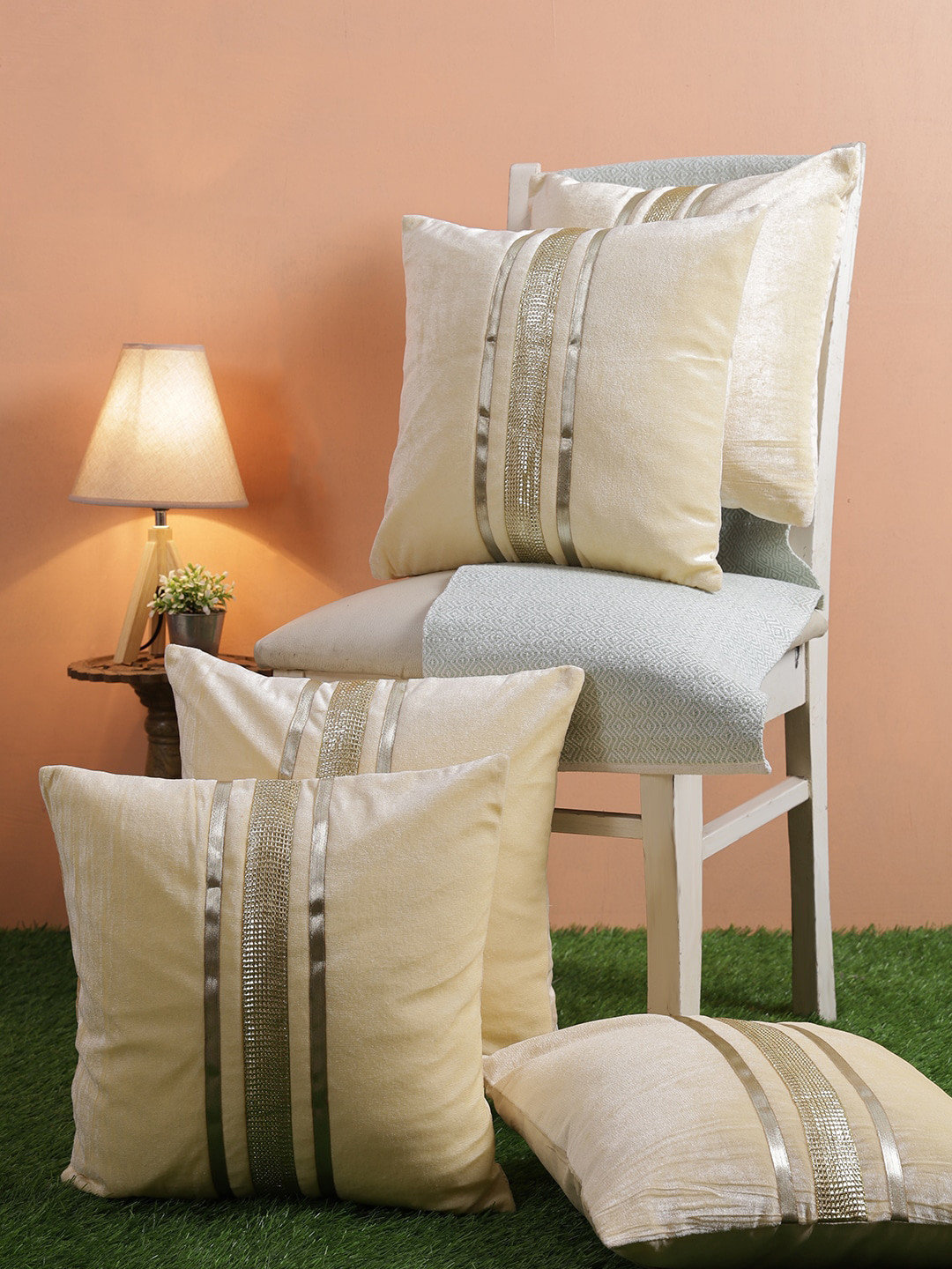 

ROMEE Cream-Coloured & Gold-Toned Set of 5 Embellished Velvet Square Cushion Covers