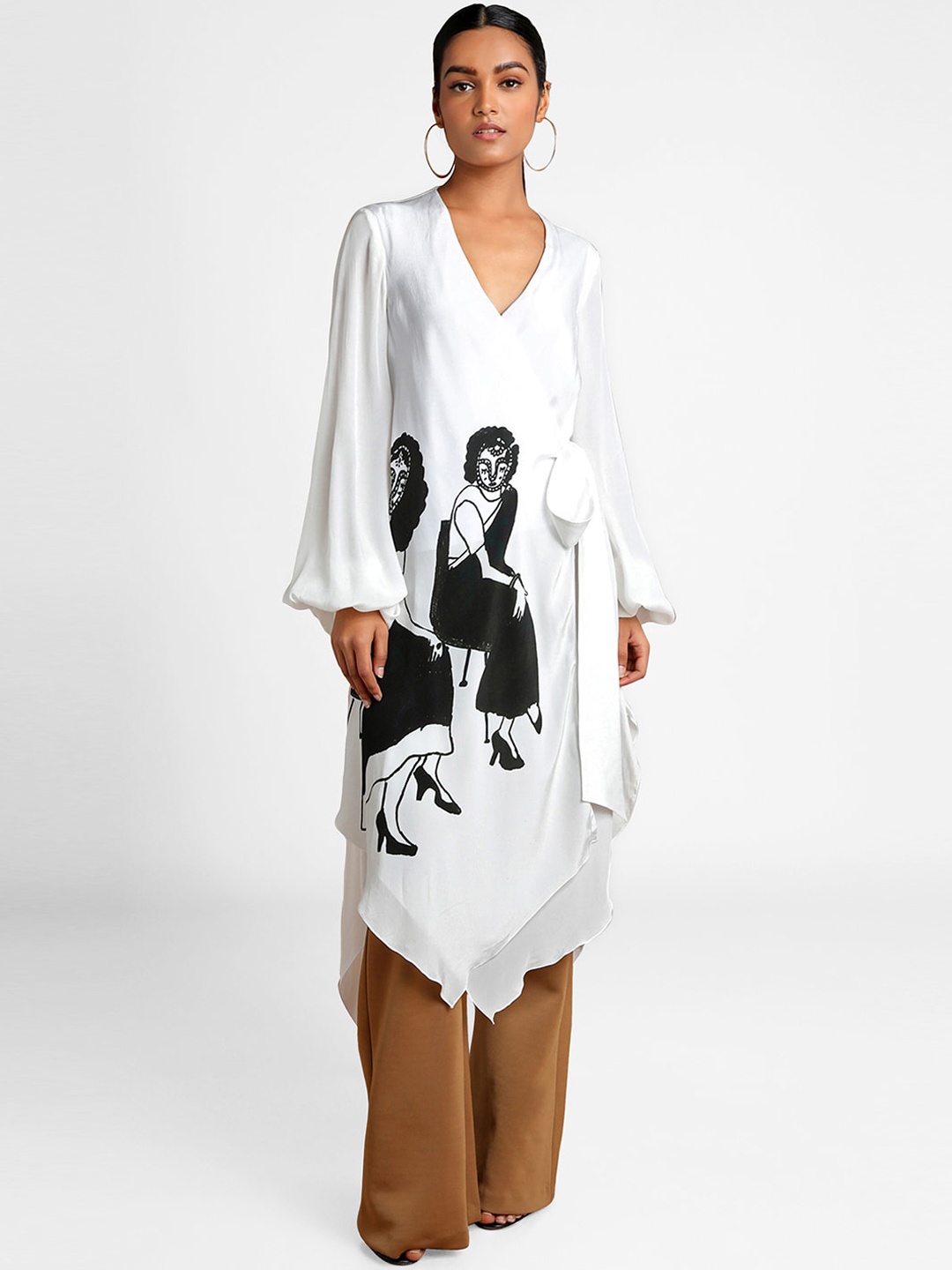 

Masaba White & Black Viscose Rayon Printed Layered Bohemian Tunic