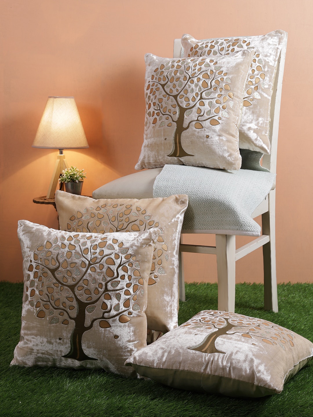 

ROMEE Beige & Brown Set of 5 Self Design Square Cushion Covers