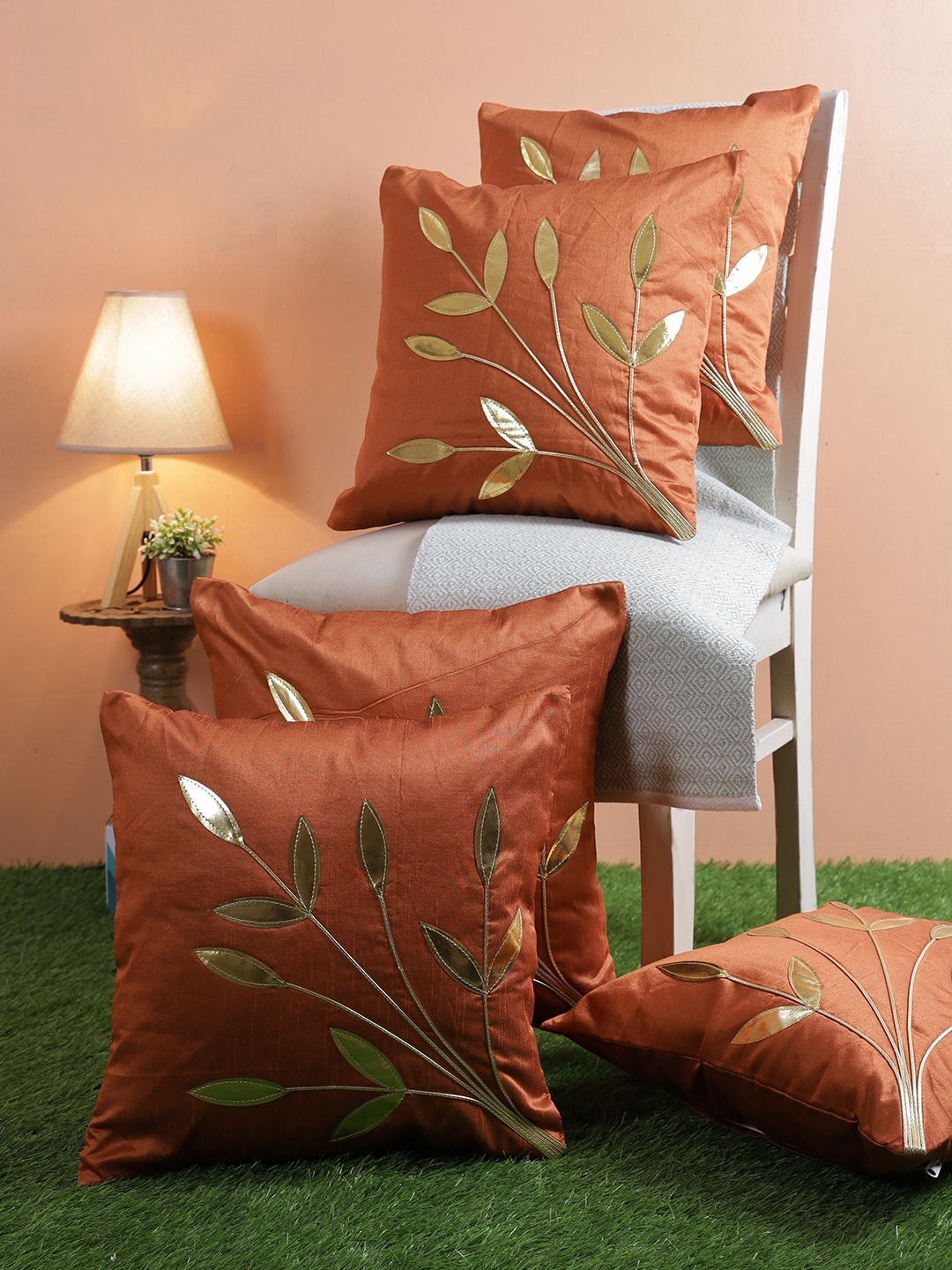 

ROMEE Brown & Gold-Toned Set of 5 Embroidered Square Cushion Covers