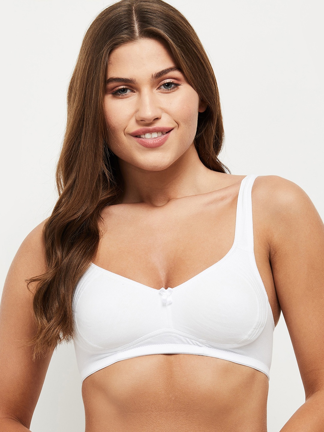 

max White Solid Non-Wired Lightly Padded T-shirt Bra NOOSSCB08