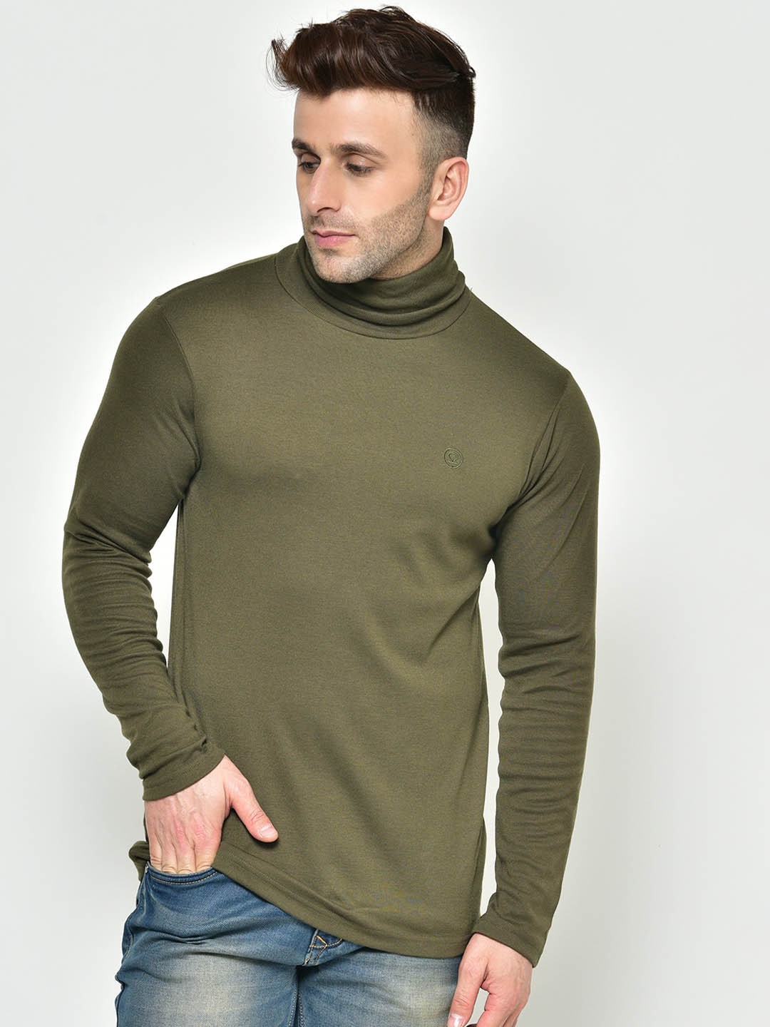

CHKOKKO Men Olive Green Solid Turtle Neck T-shirt