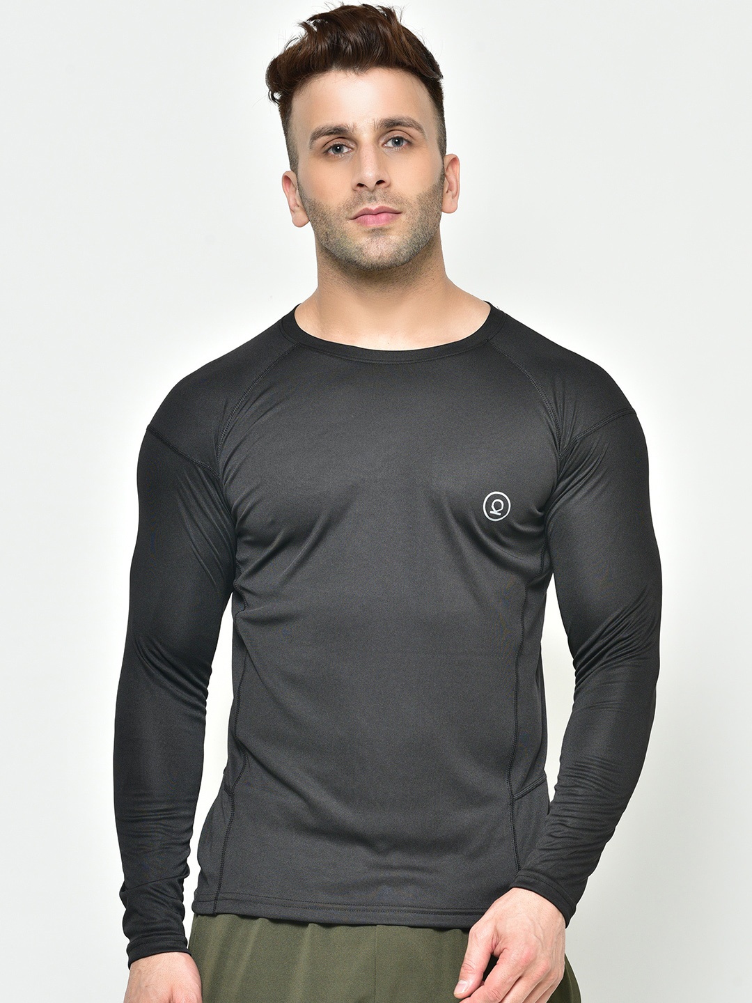 

Chkokko Men Black Solid Round Neck Gym T -Shirt