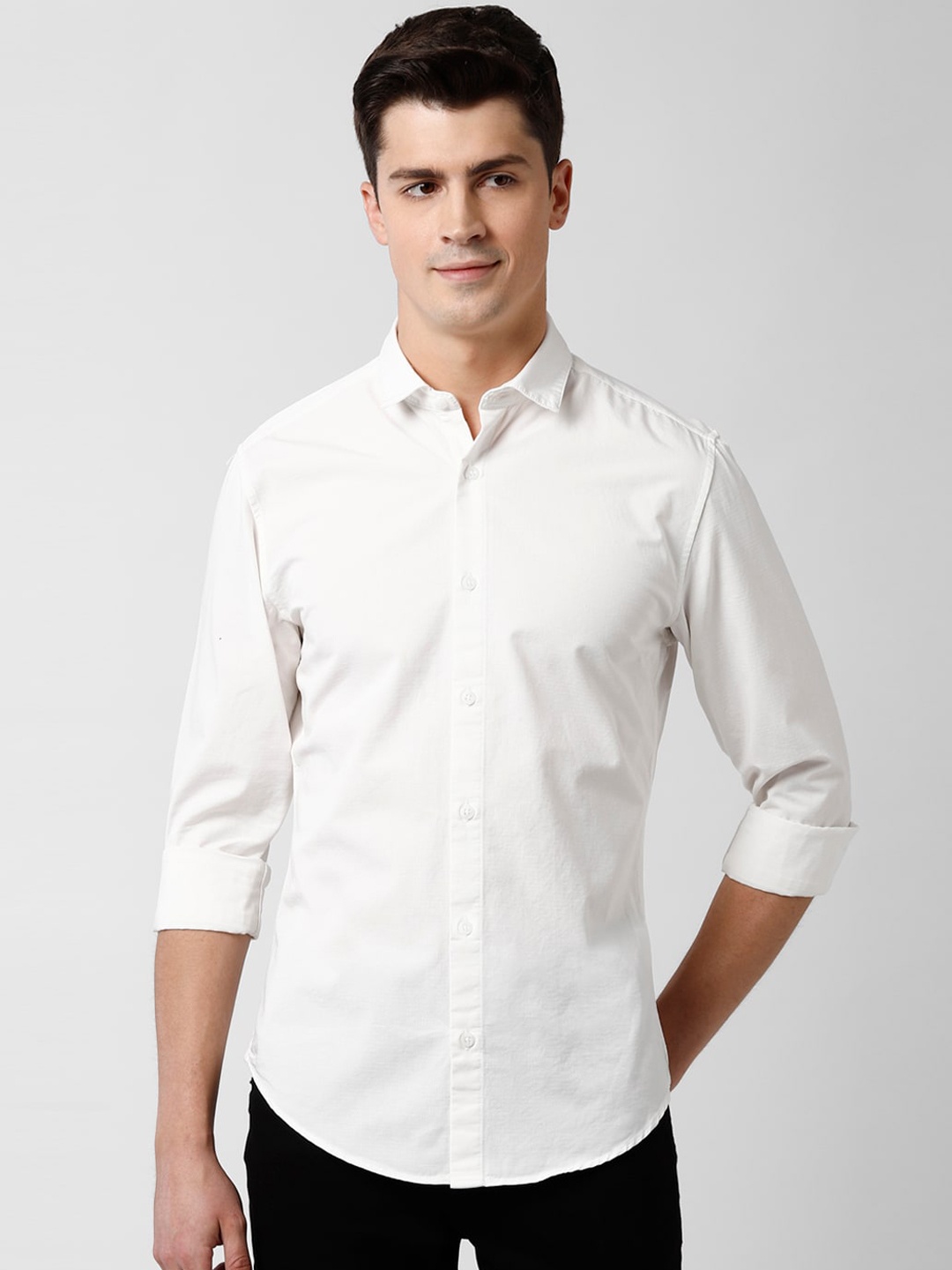 

Peter England Casuals Men White Slim Fit Solid Casual Cotton Shirt