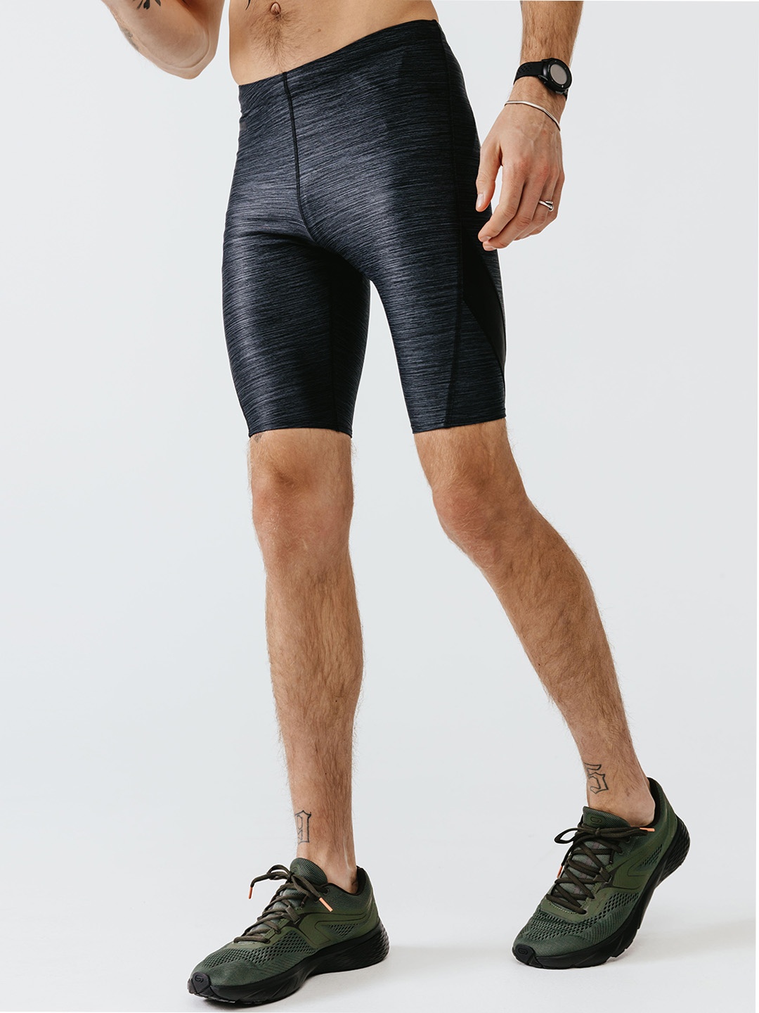 

Kalenji By Decathlon Men Charcoal Grey Patterned Rapid-Dry Running Tights