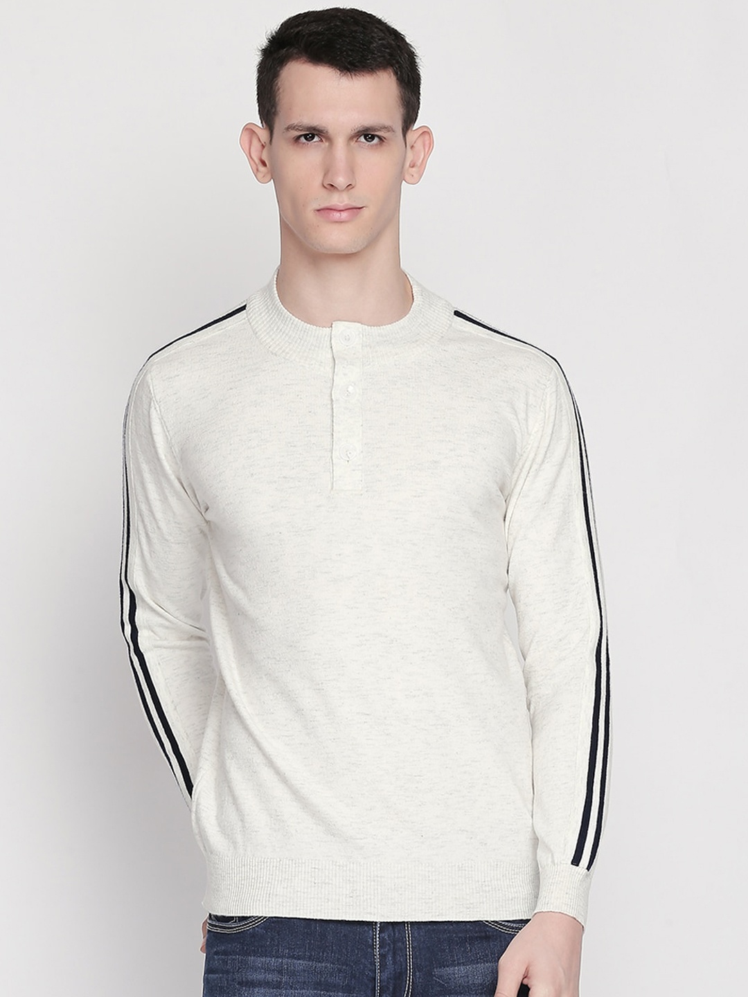 

Status Quo Men White Solid Pullover Sweater