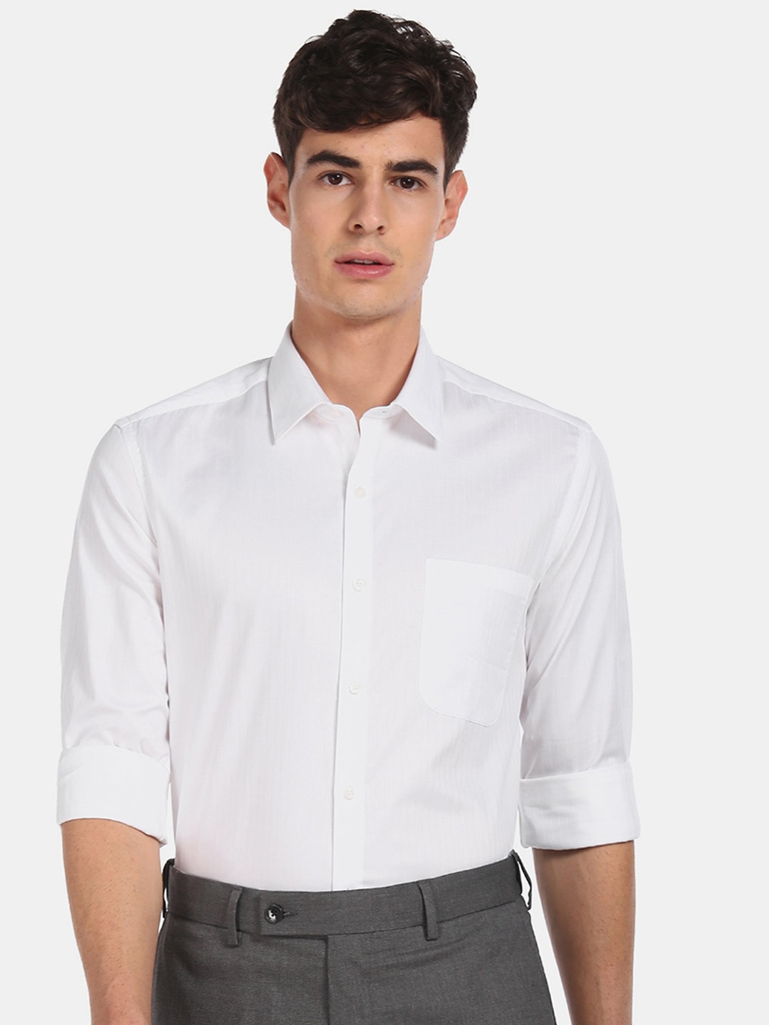 

Arrow Men White Slim Fit Self Design Casual Shirt