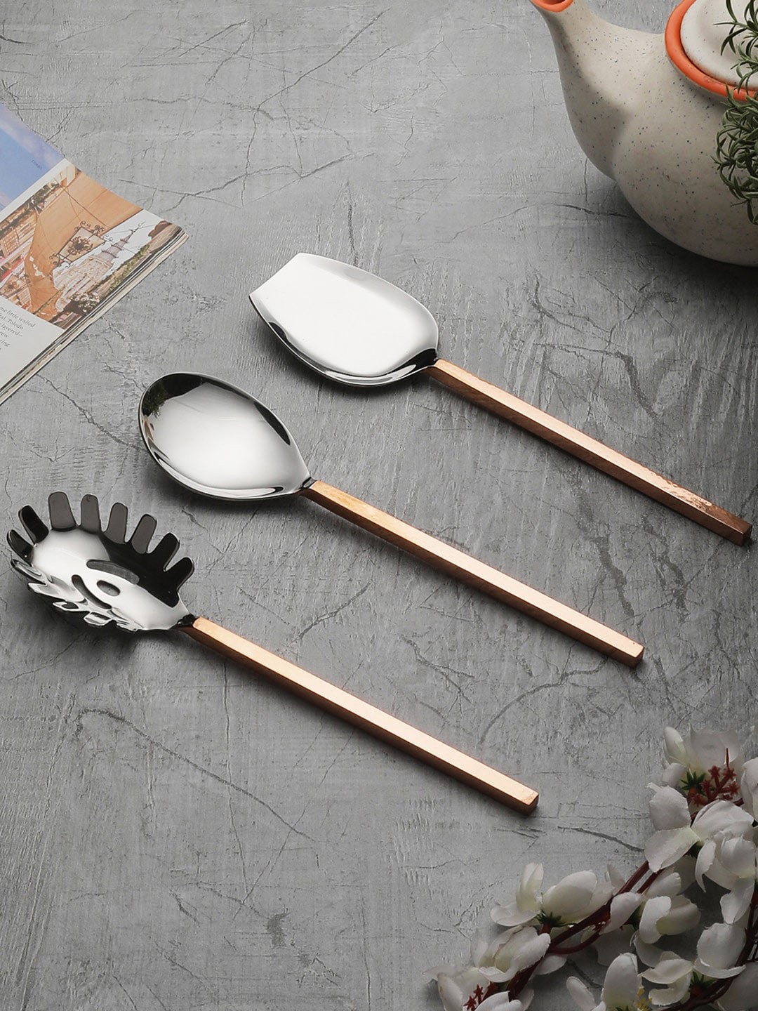 

VarEesha Copper-Toned & Silver-Toned Set