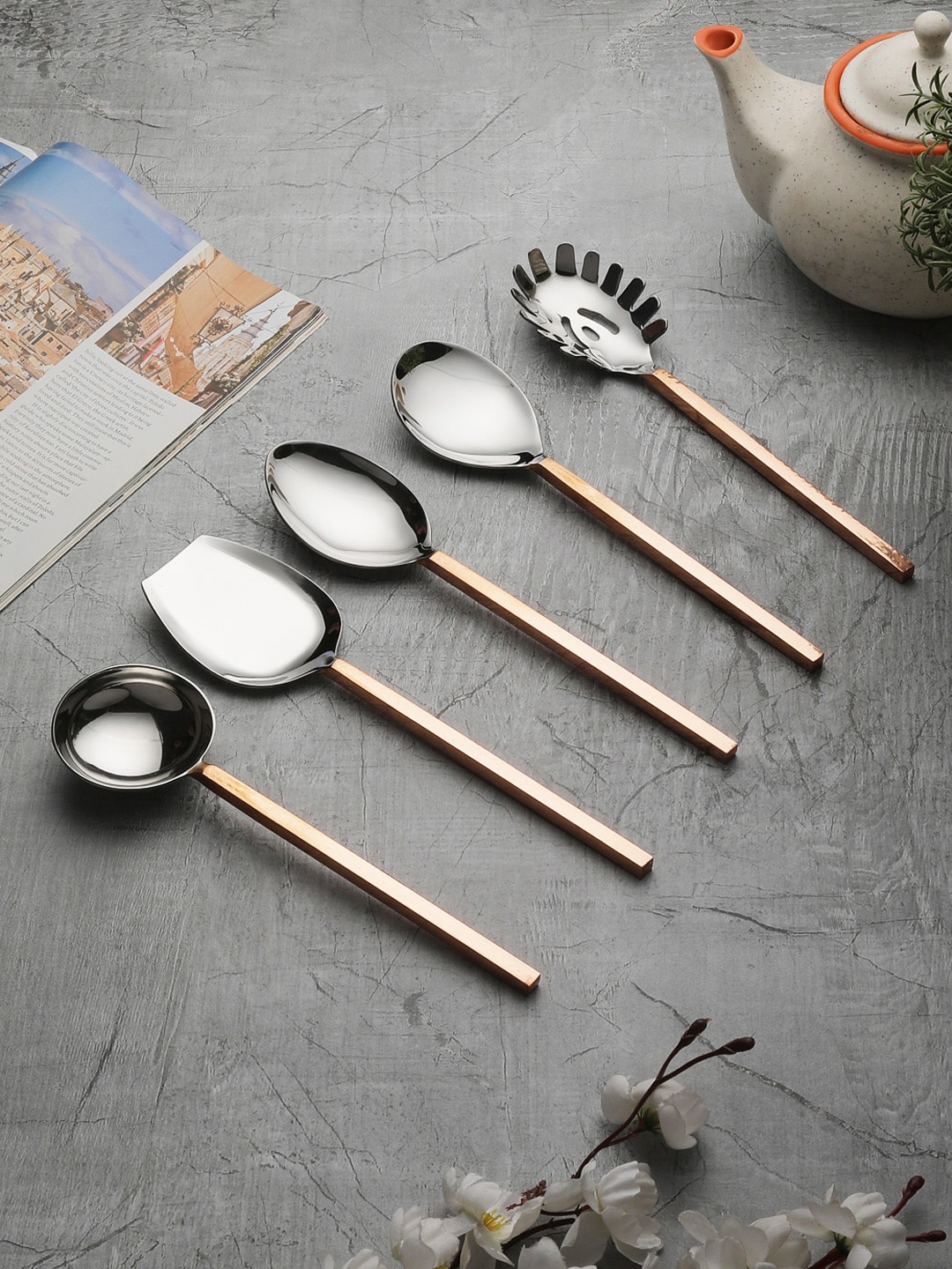 

VarEesha Copper-Toned & Silver-Toned Set