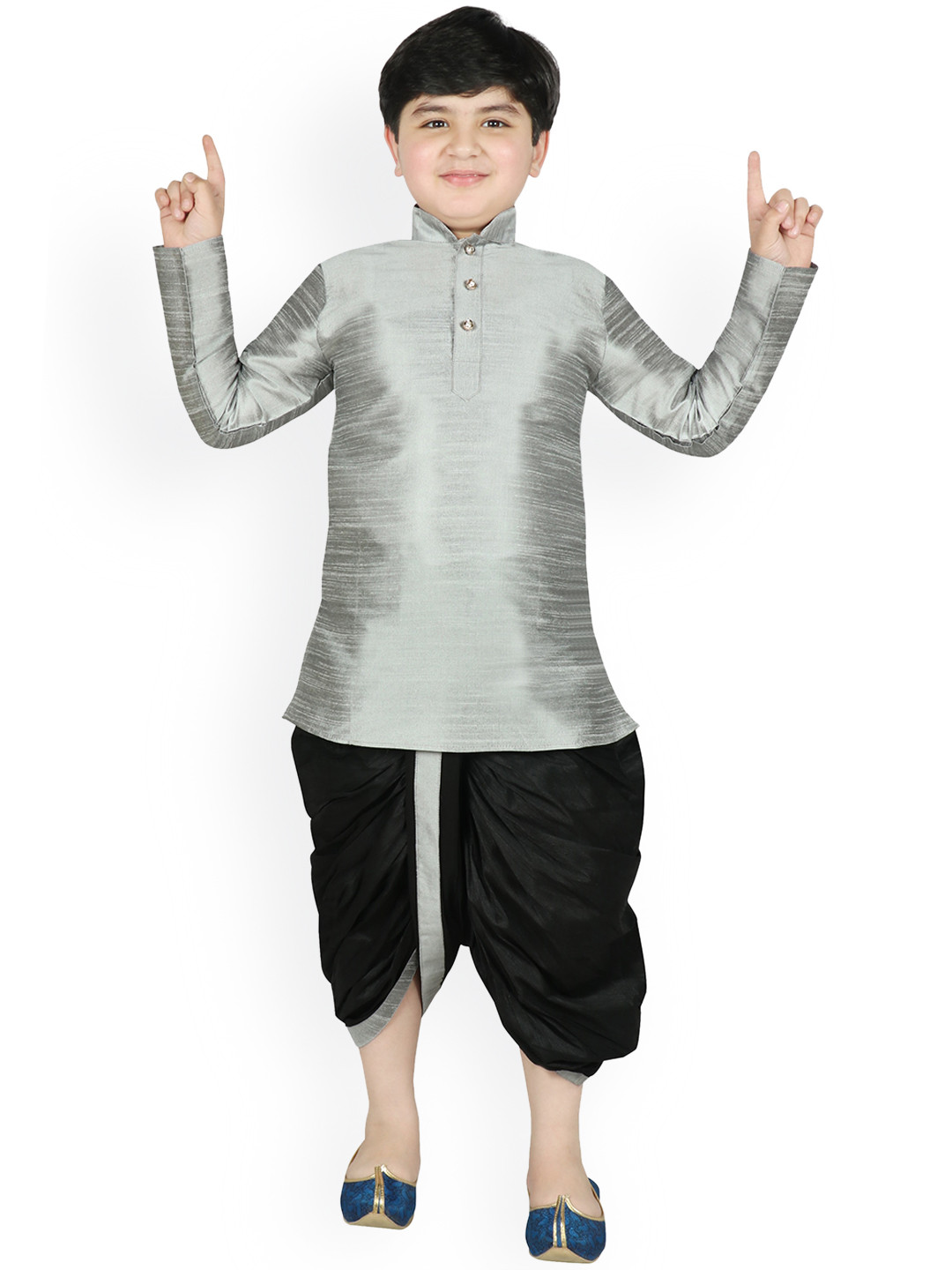 

SG YUVRAJ Boys Grey & Black Solid Kurta with Dhoti Pants