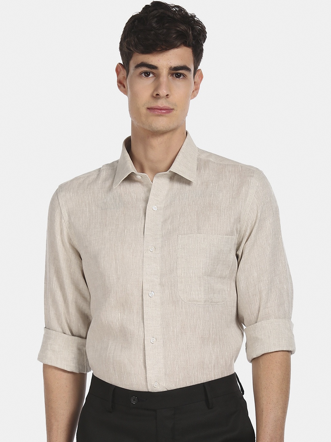 

Arrow Men Beige Regular Fit Solid Formal Linen Shirt
