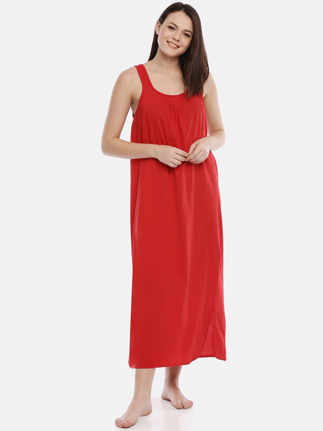 

GOLDSTROMS Red Solid Nightdress