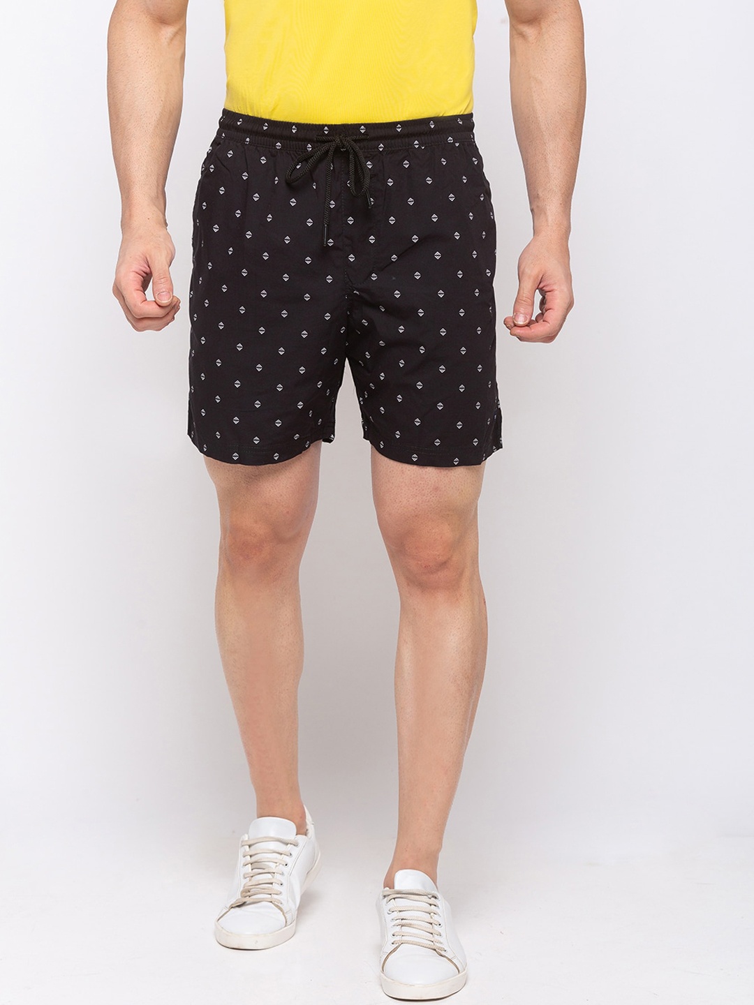 

Status Quo Men Black Printed Chino Shorts