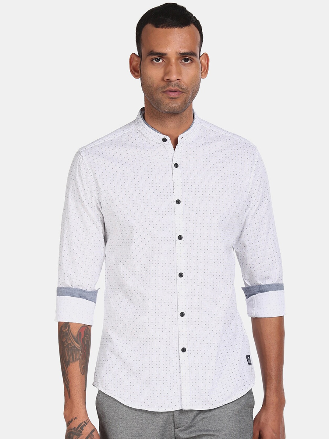 

Flying Machine Men White & Blue Printed Casual Shirt